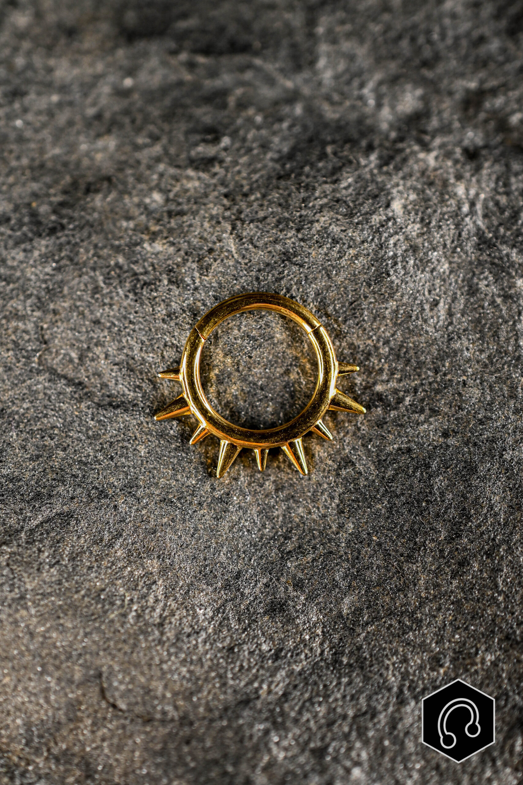 Anneau Clicker Doré Sun spike