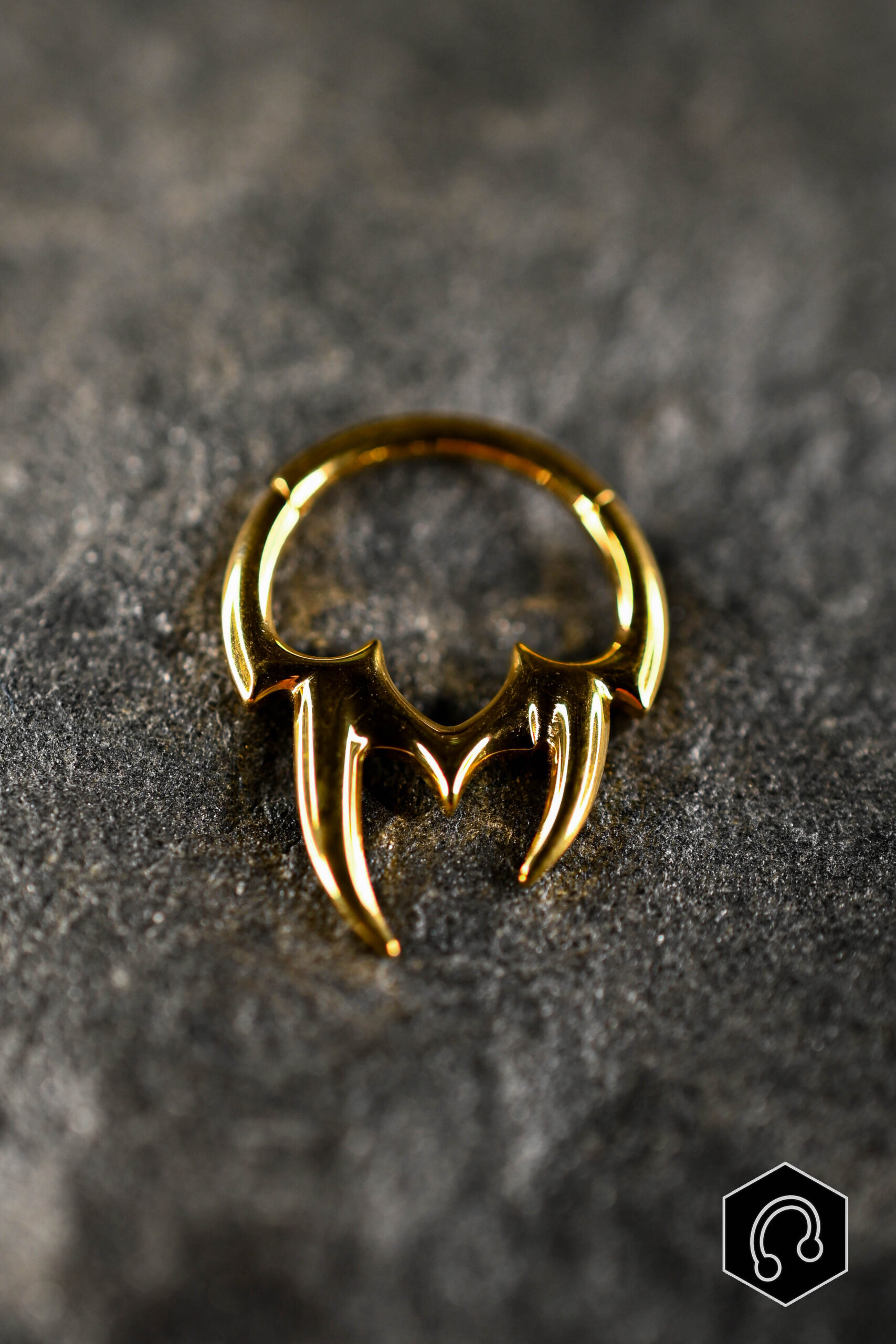 Anneau Titane Doré Inferno Claw