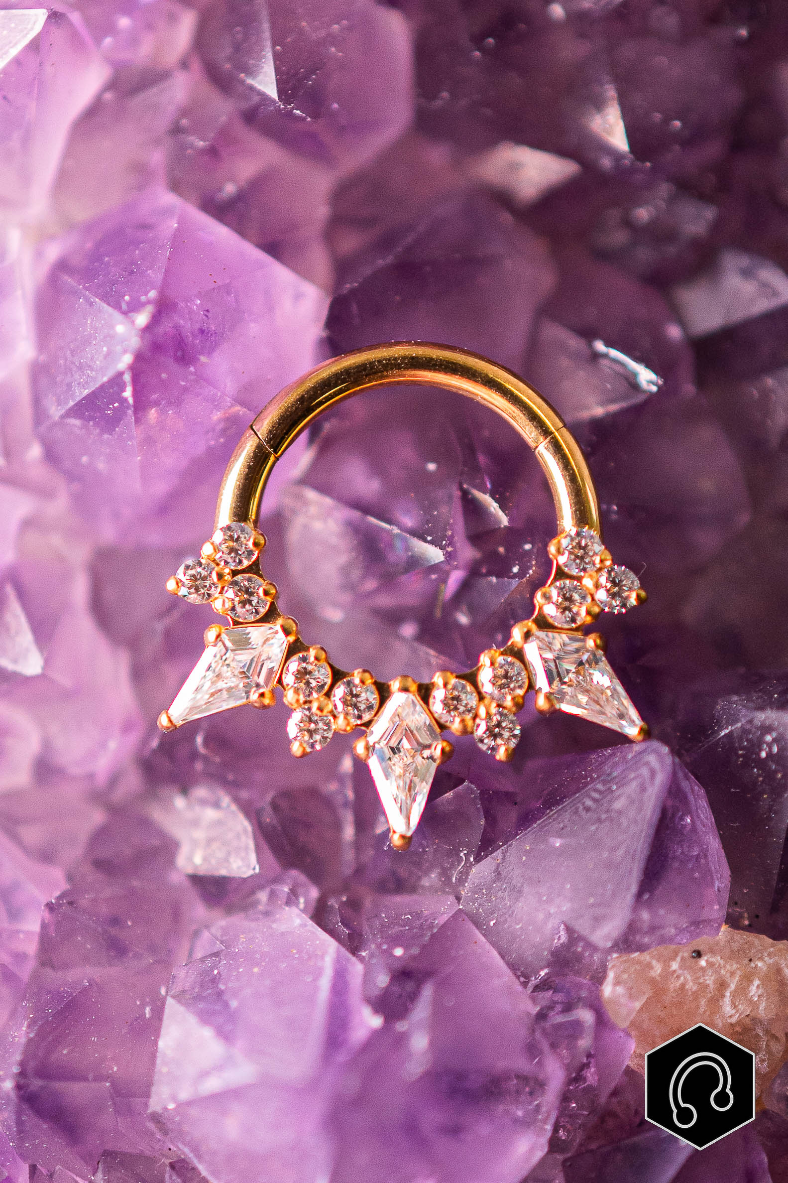 Anneau Clicker Titane Doré Celestial Queen