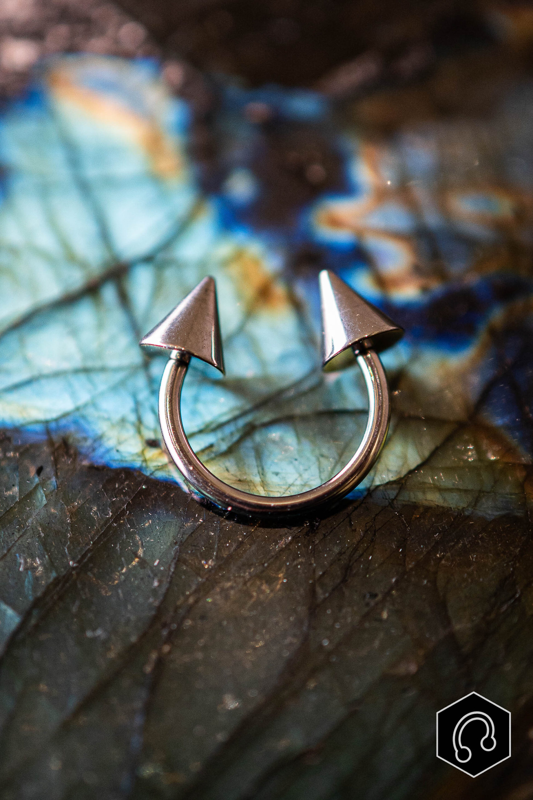 Fer à cheval argenté Spike M