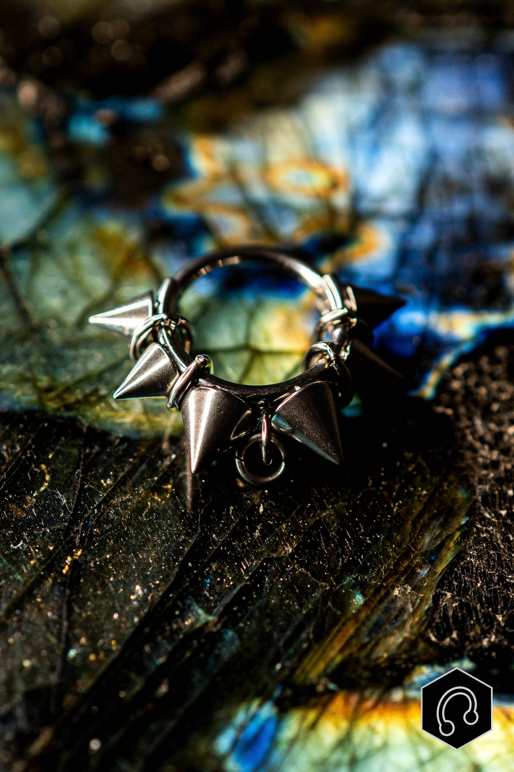 Anneau Clicker Titane Spike Riot