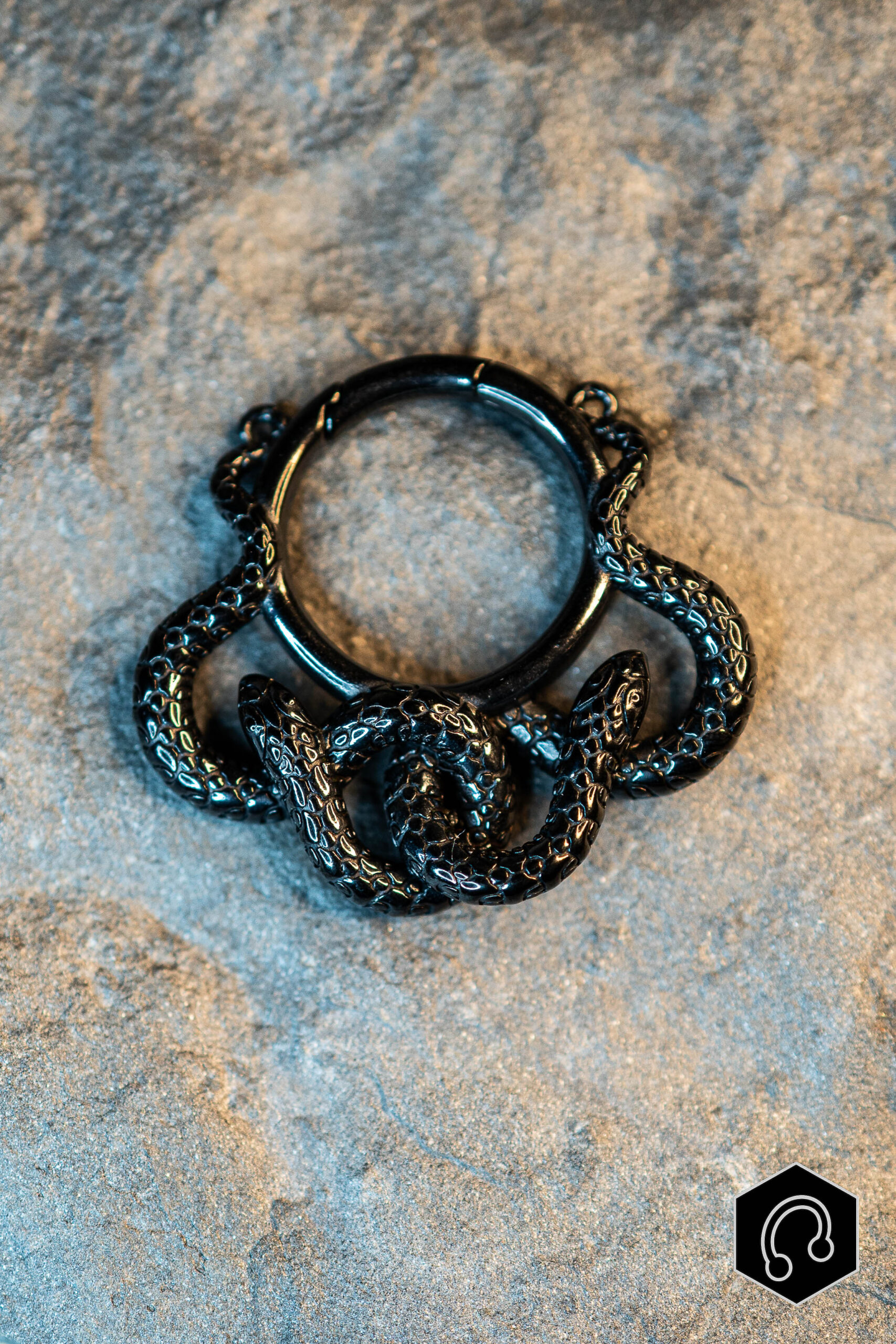 Poids d'oreille noir Venom Coil