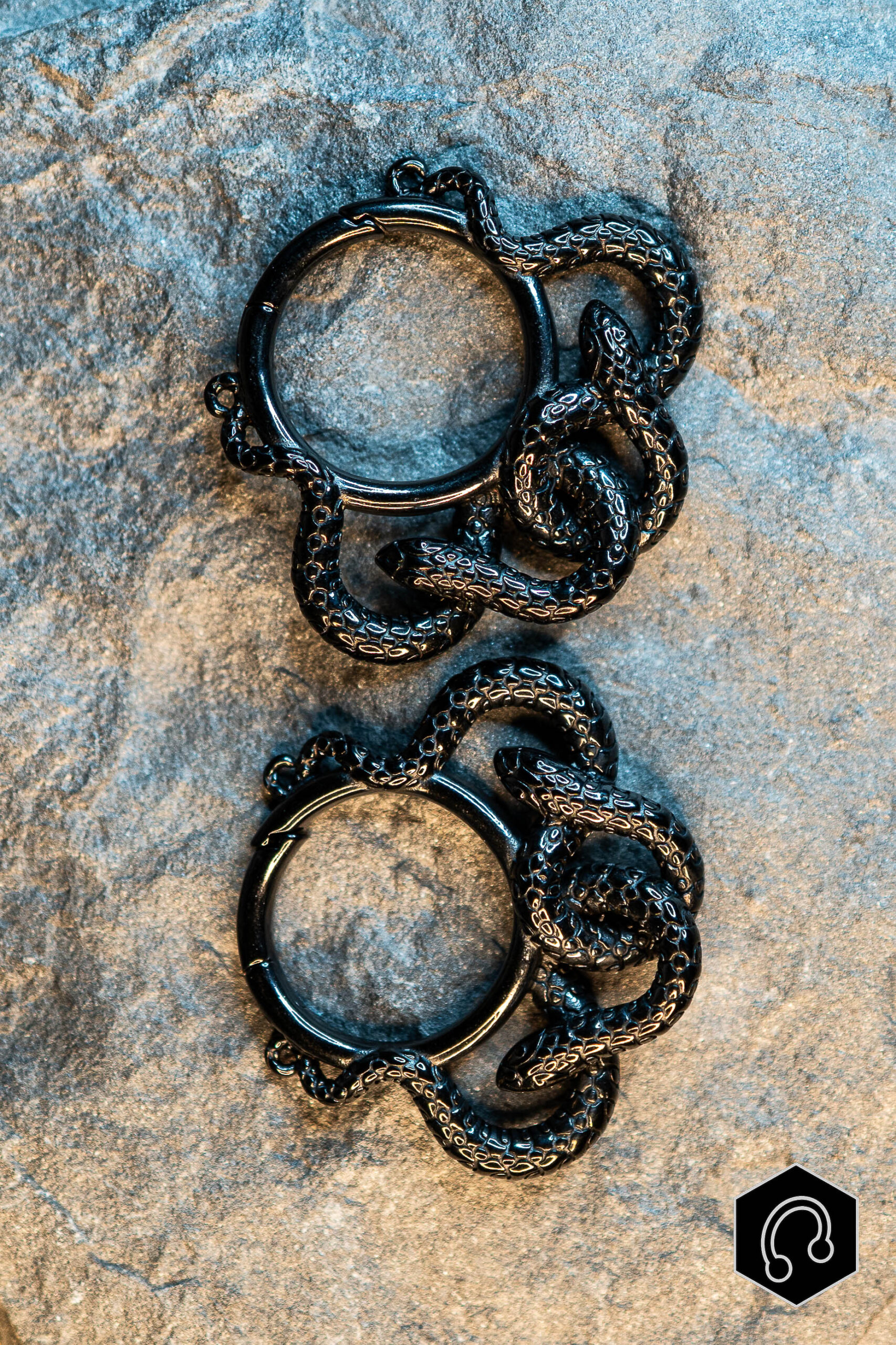 Poids d'oreille noir Venom Coil