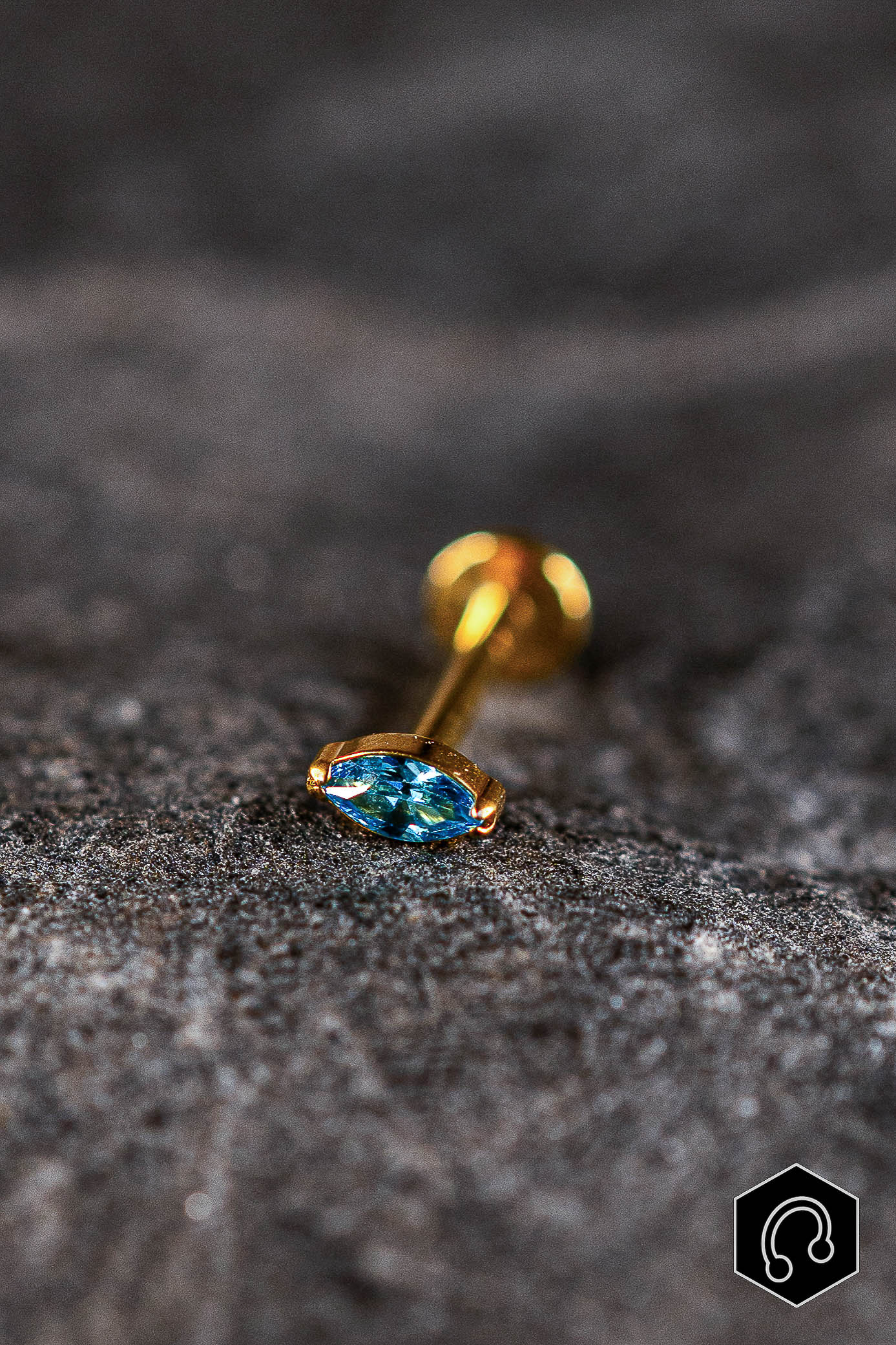 Labret Titane light blue Whisper