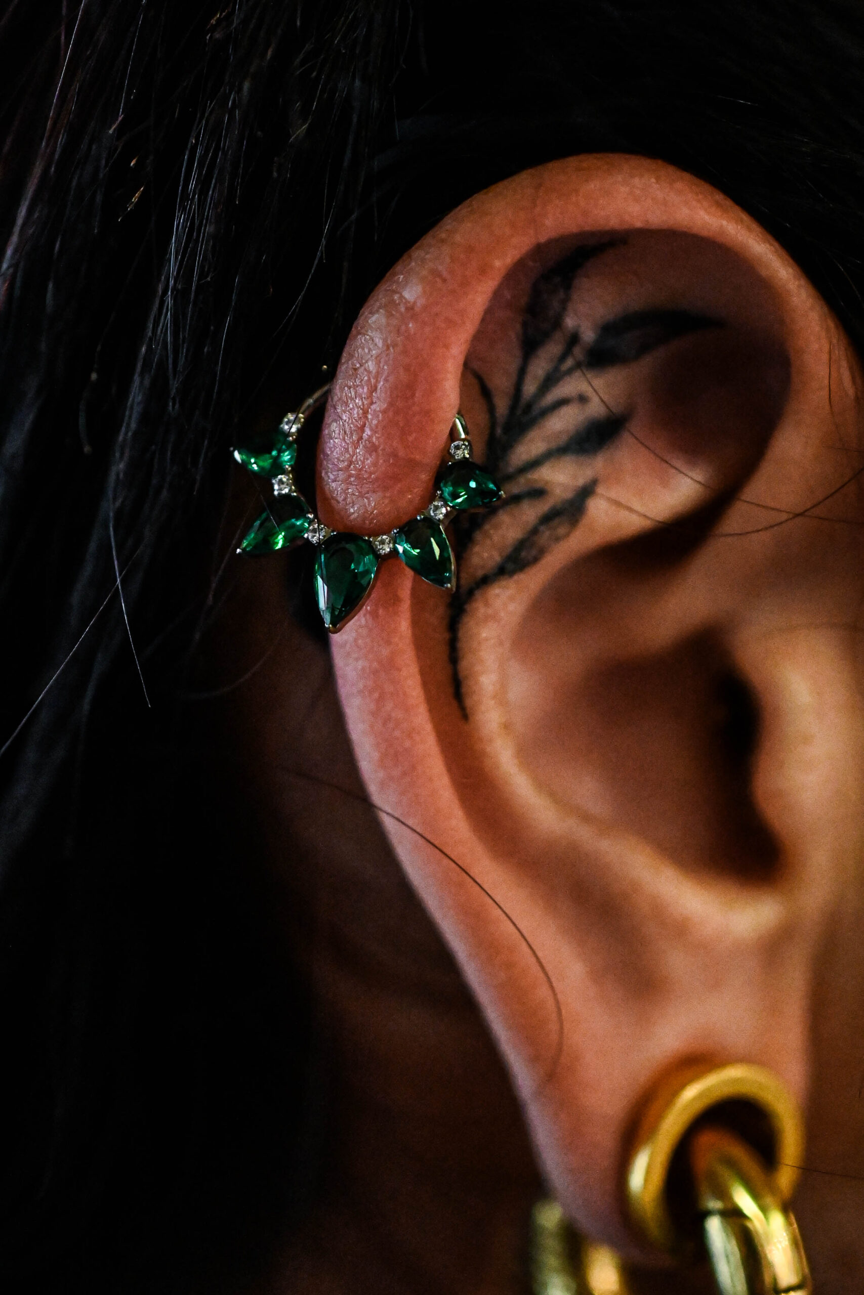 Anneau Titane Argenté Emerald Queen