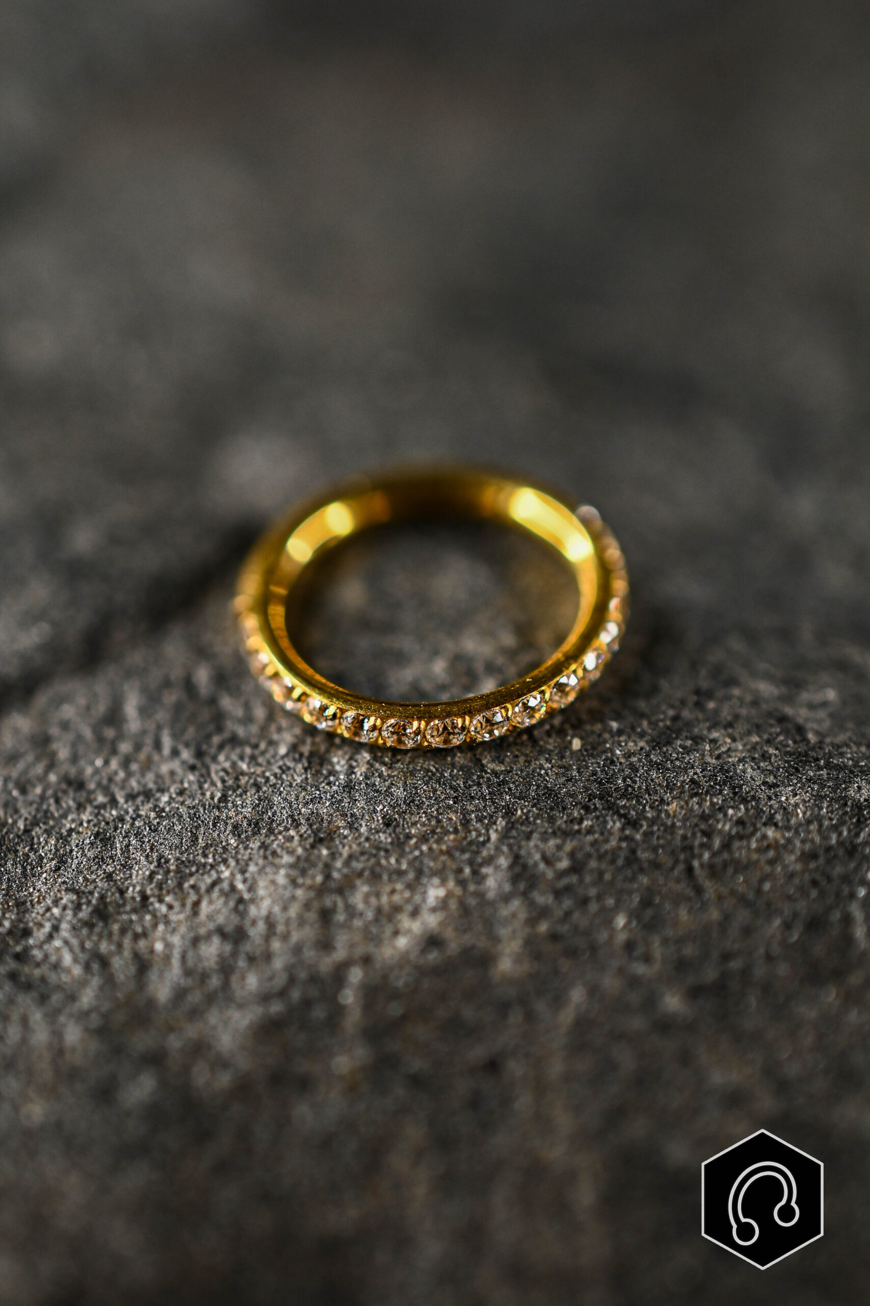 Anneau Clicker Titane Doré Épure