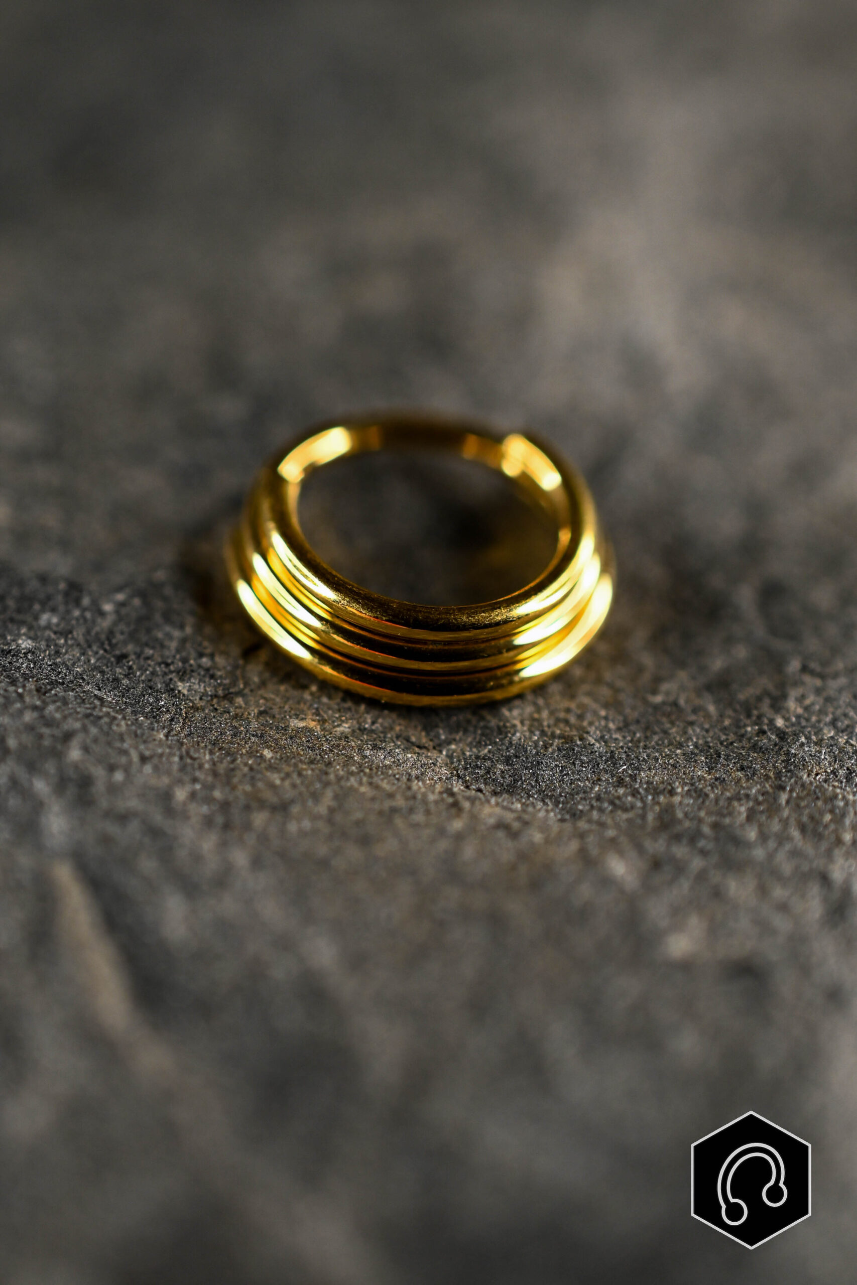 Anneau Clicker Doré Urban Wave