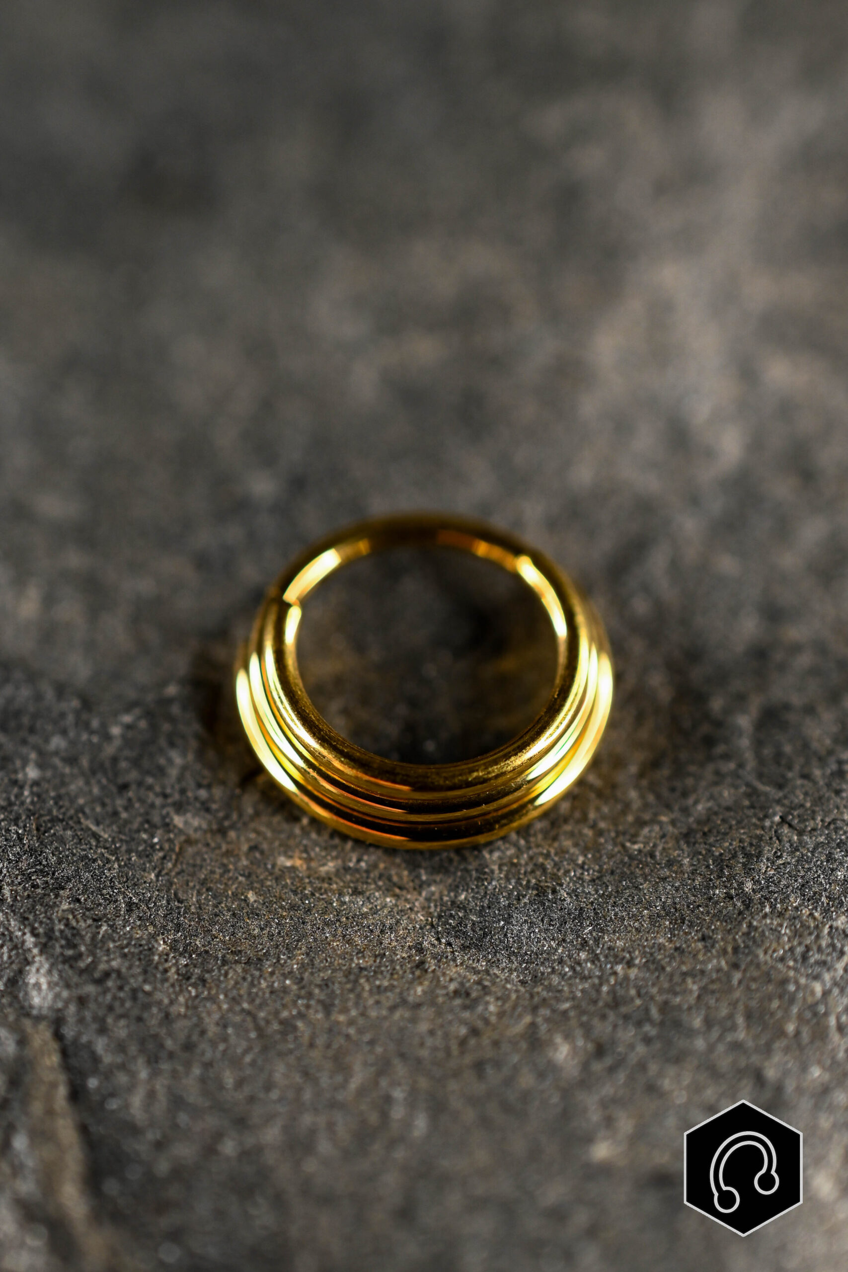 Anneau Clicker Doré Urban Wave