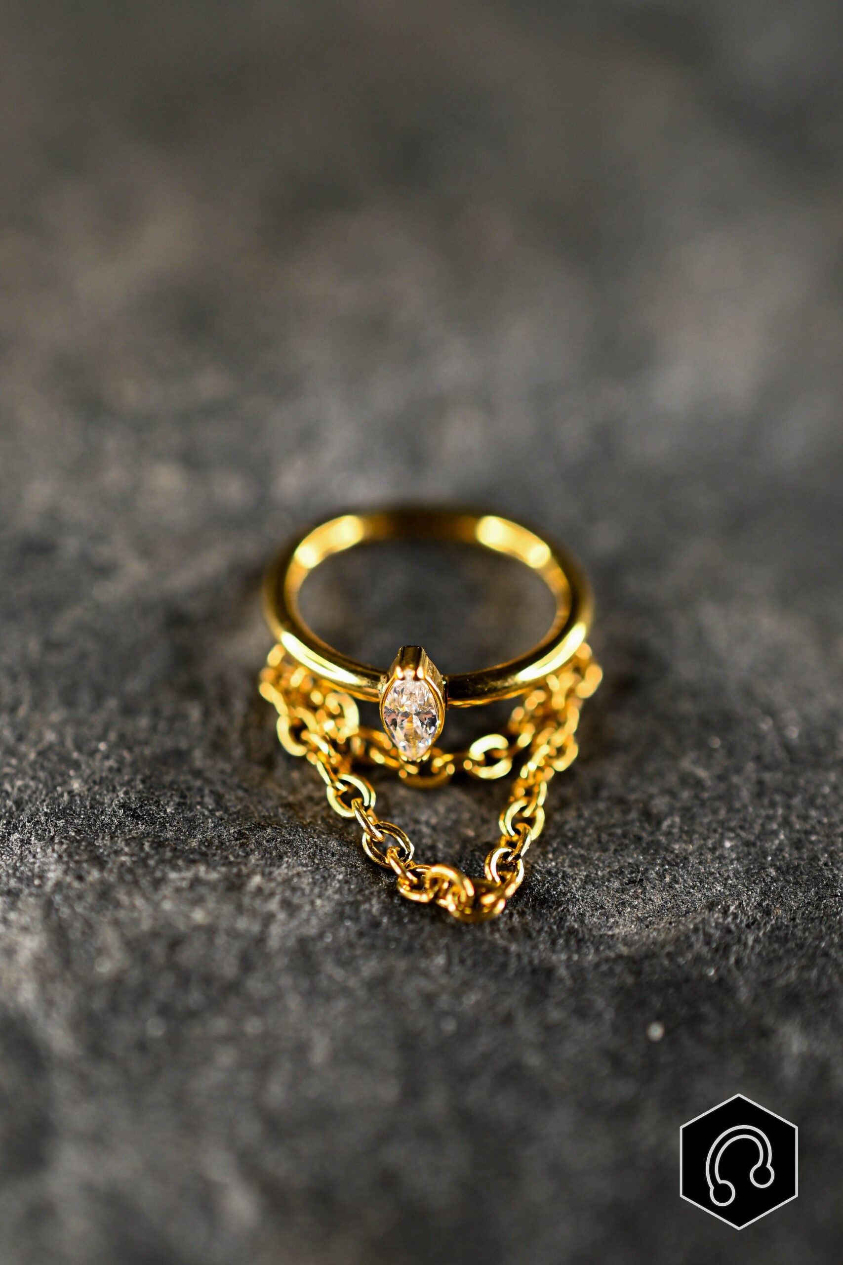 Anneau Titane doré Teardrop Chain