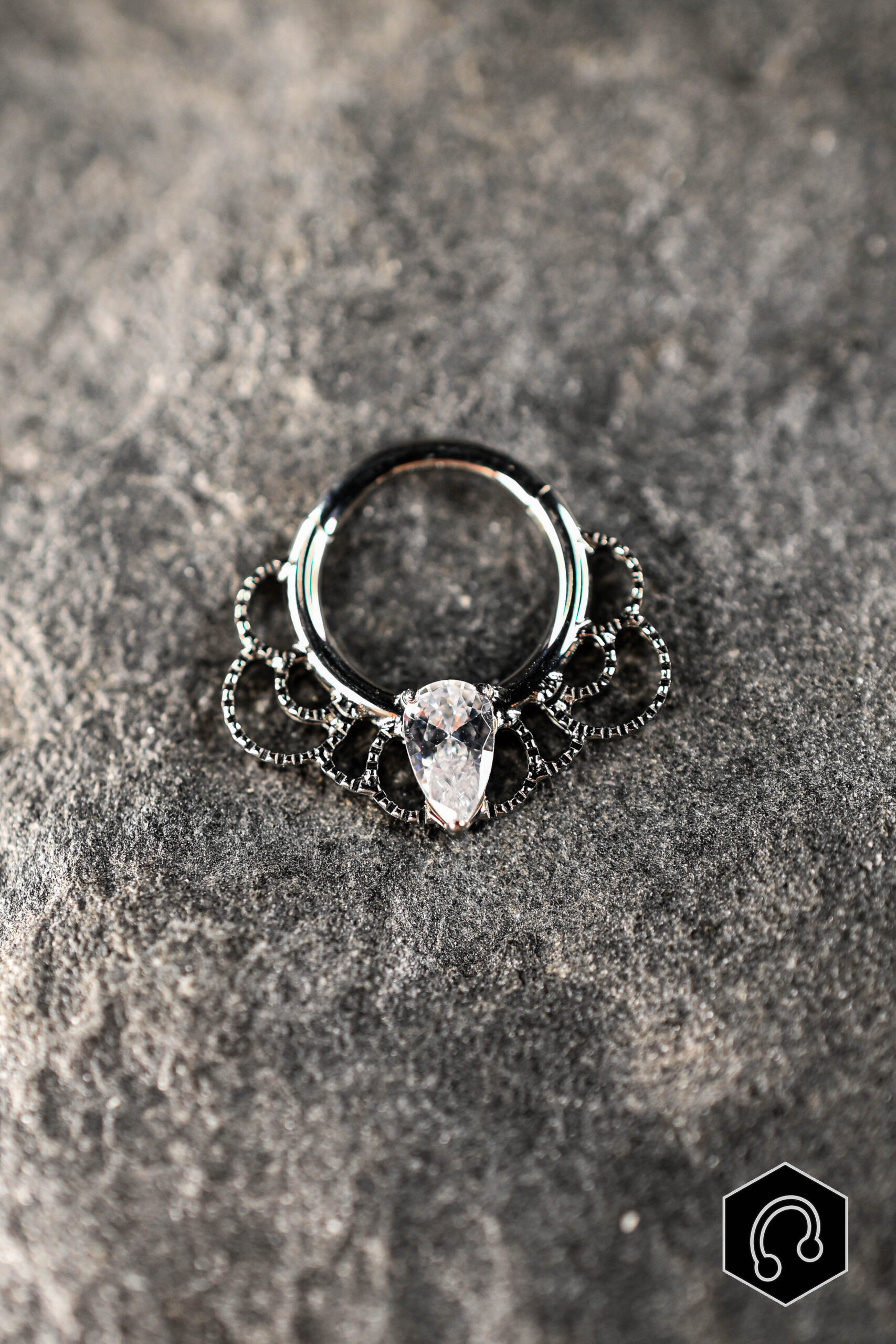 Anneau Clicker Titane Argenté Gemstone