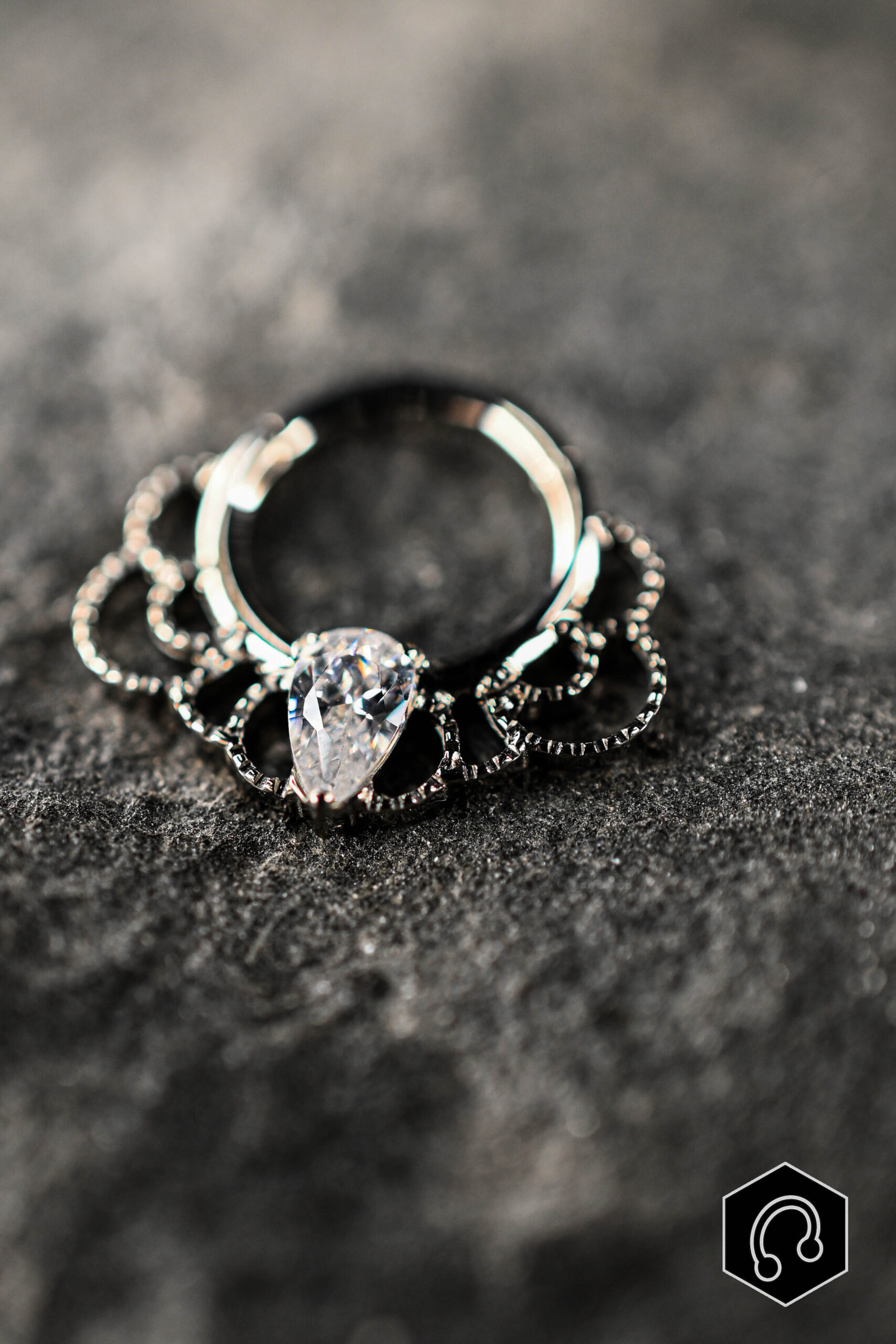 Anneau Clicker Titane Argenté Gemstone