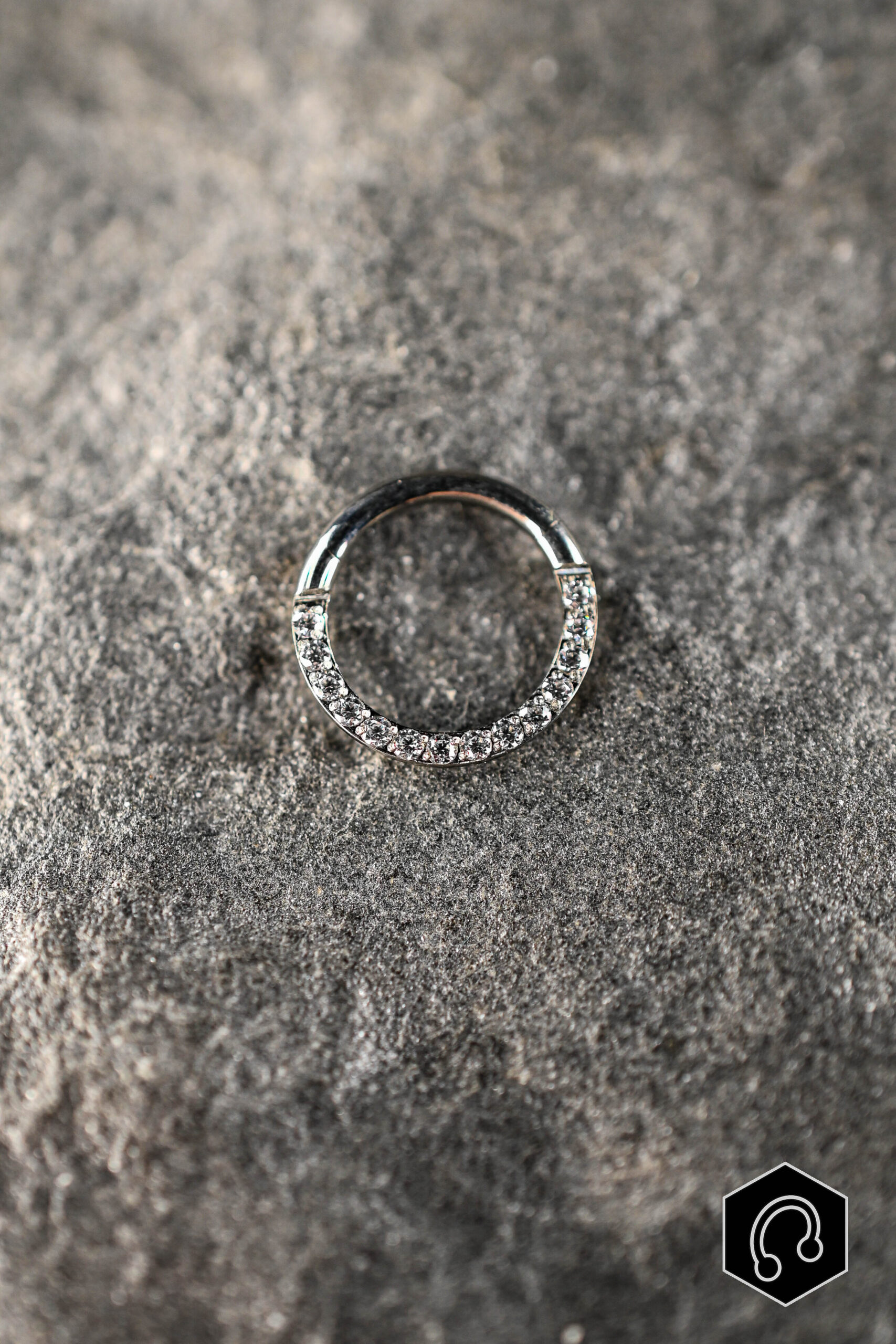 Anneau Clicker Titane Doré Radiance