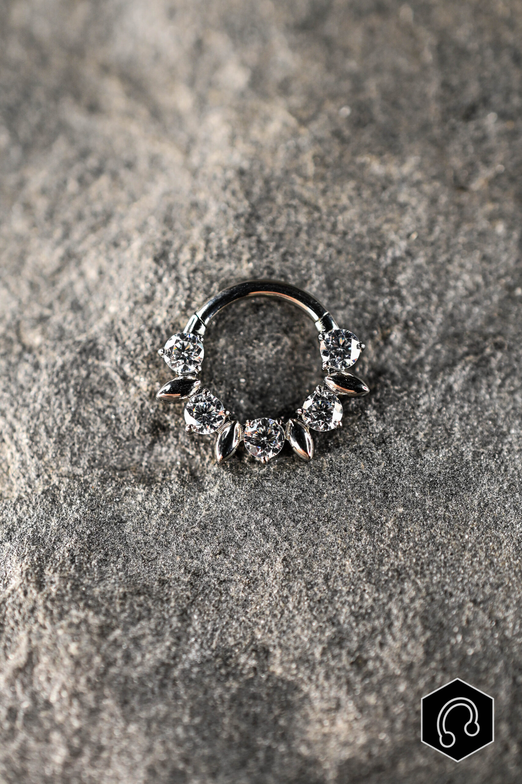 Anneau Clicker Titane Argenté Éloria