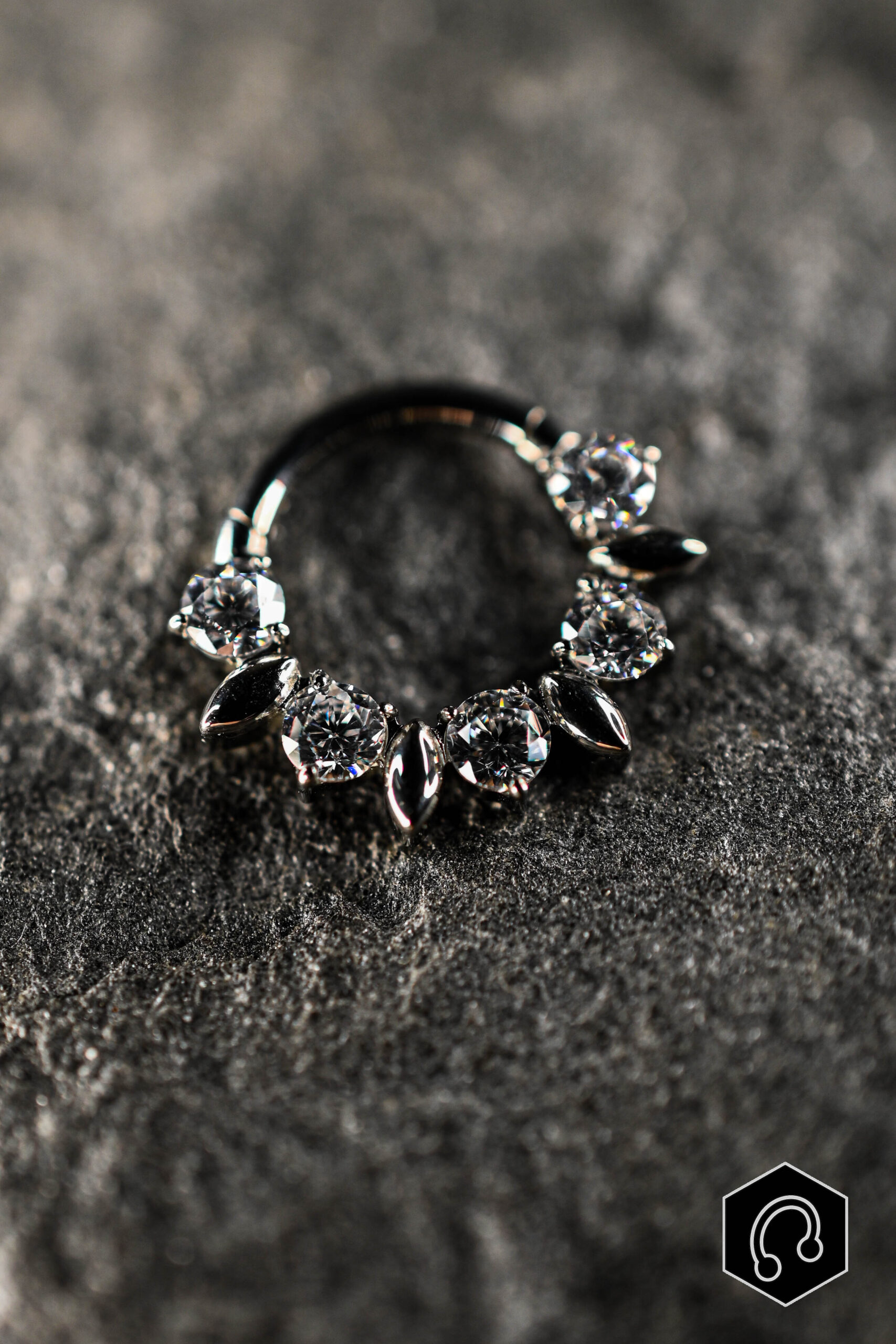 Anneau Clicker Titane Argenté Éloria