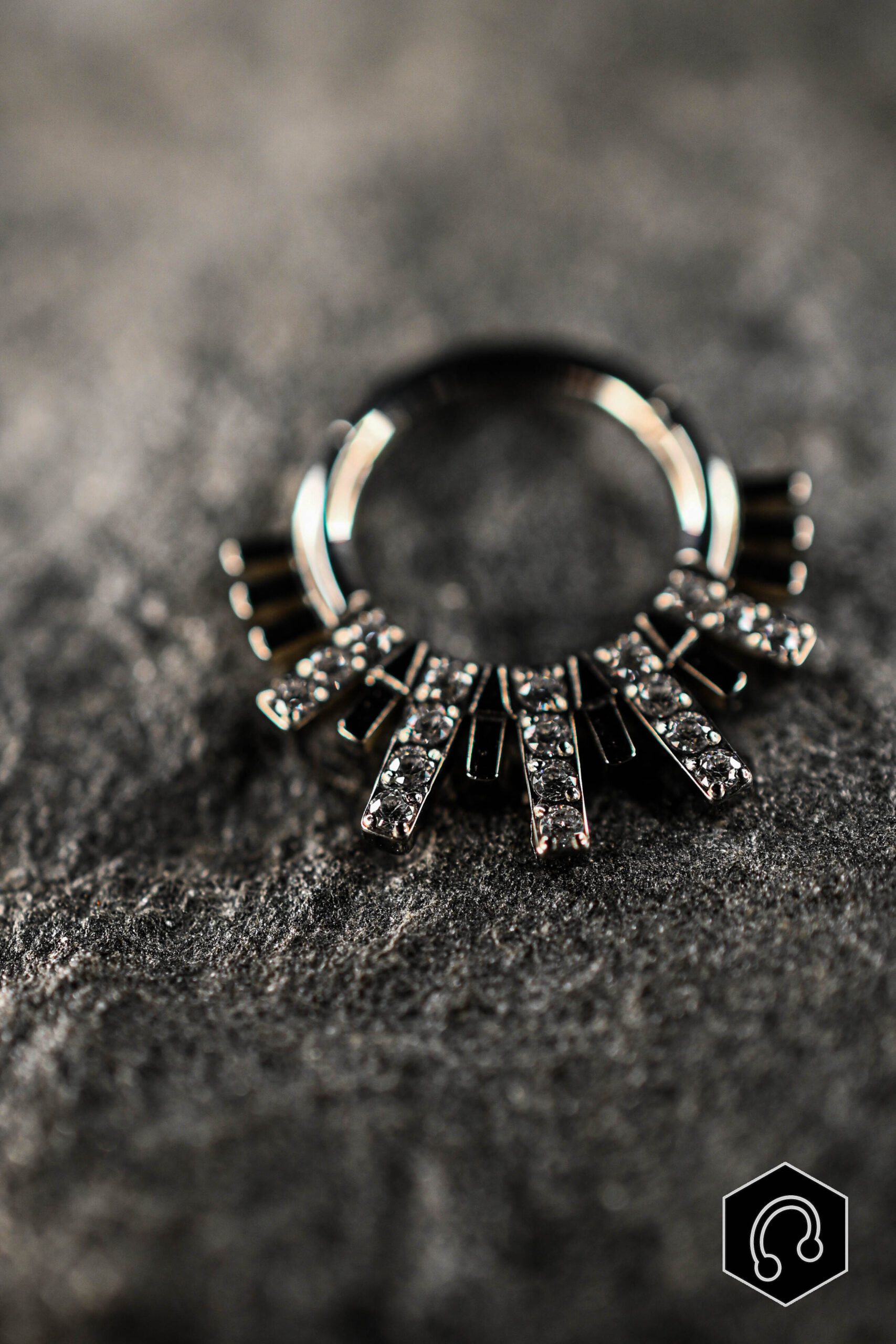 Anneau Clicker Titane Éclat Solaire