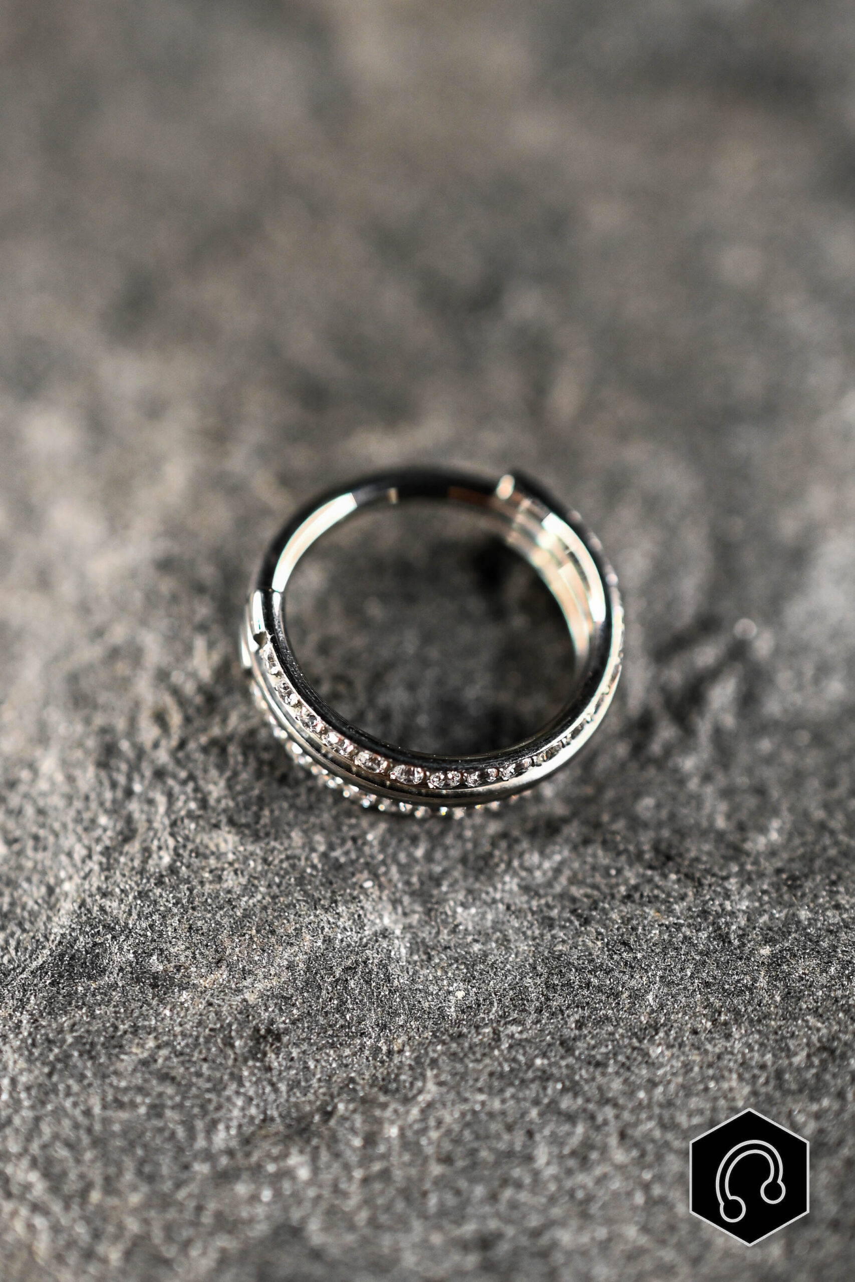 Anneau clicker titane double Shine