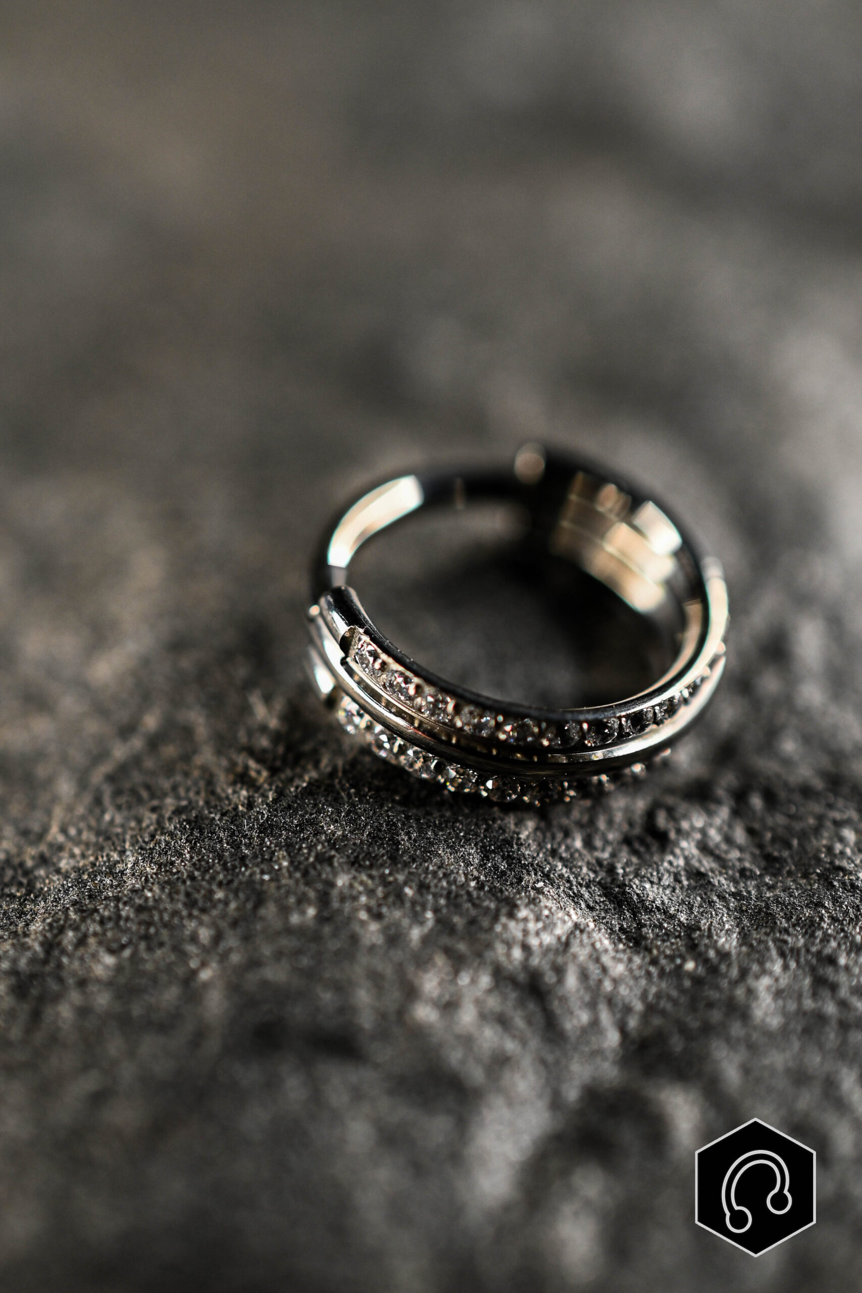 Anneau clicker titane double Shine