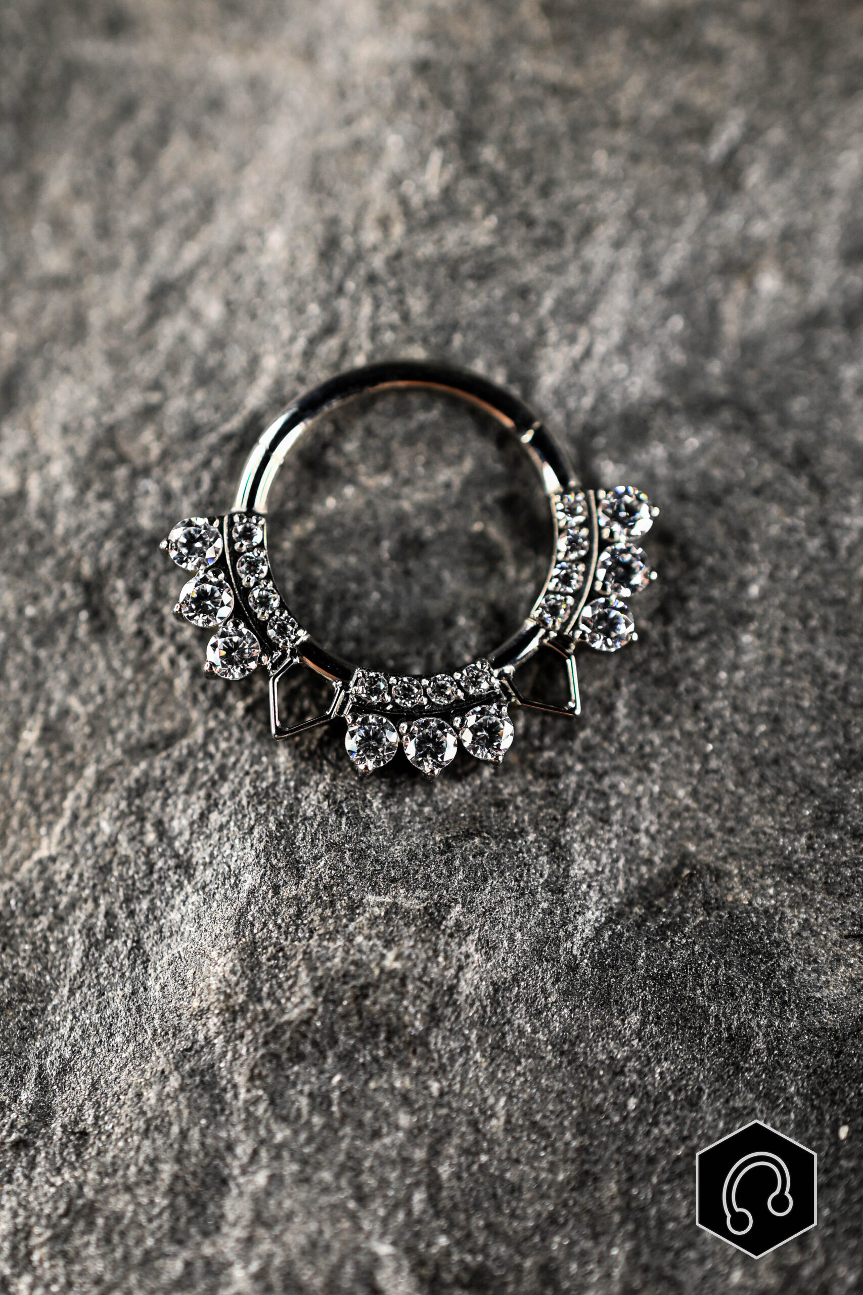 Anneau Clicker Titane Argenté Diamond Grace