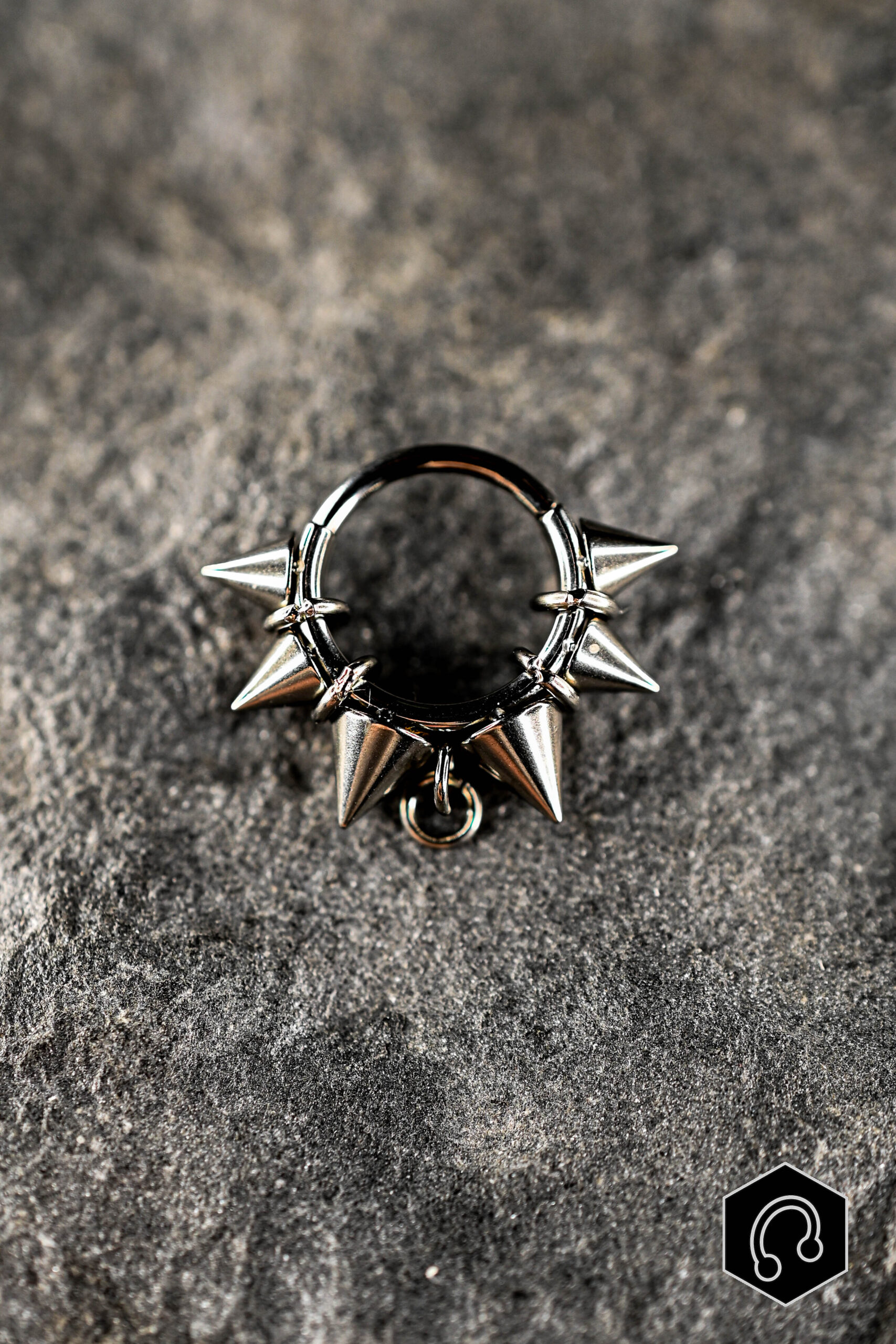 Anneau Clicker Titane Spike Riot