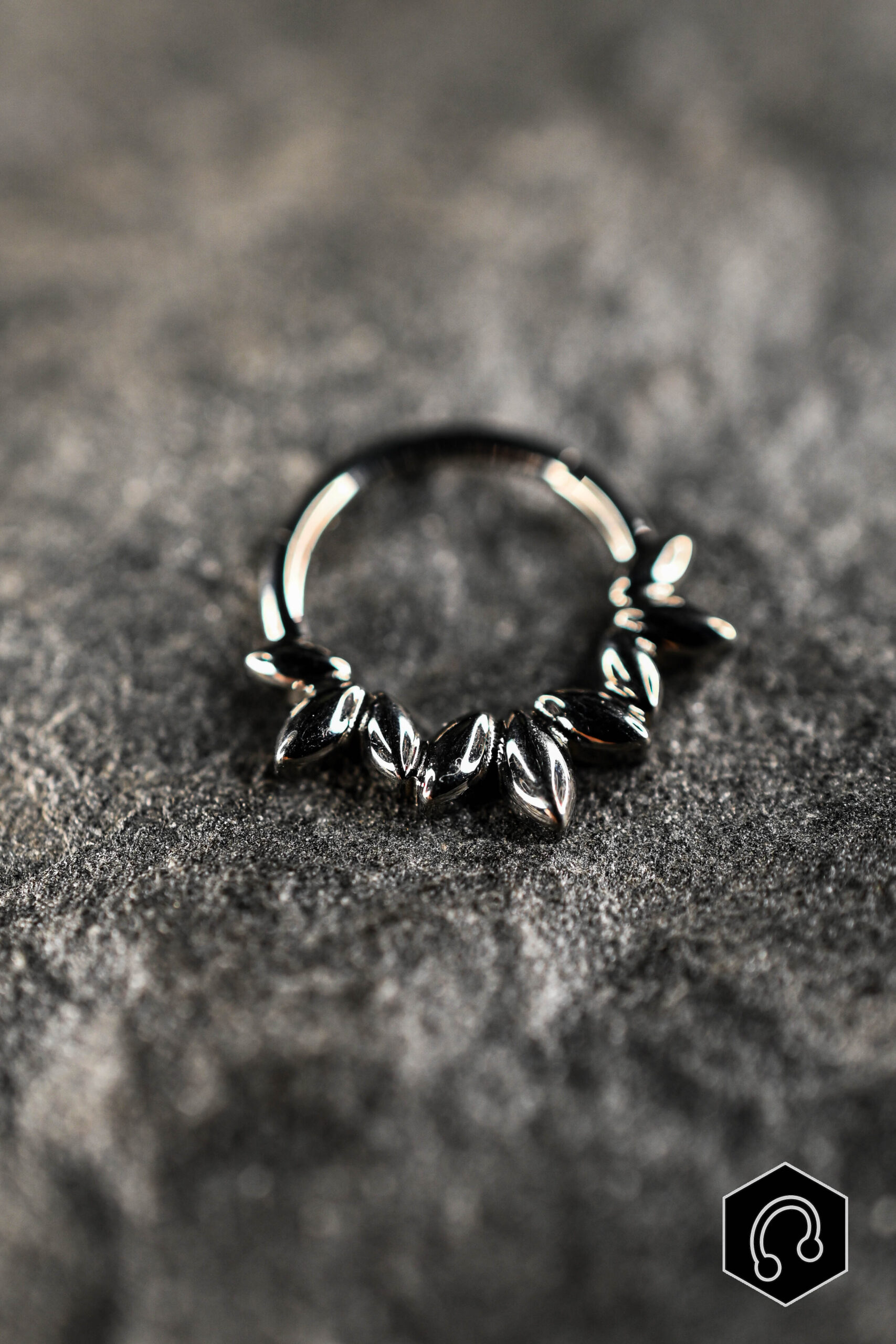 Anneau Clicker Titane Silver leaf