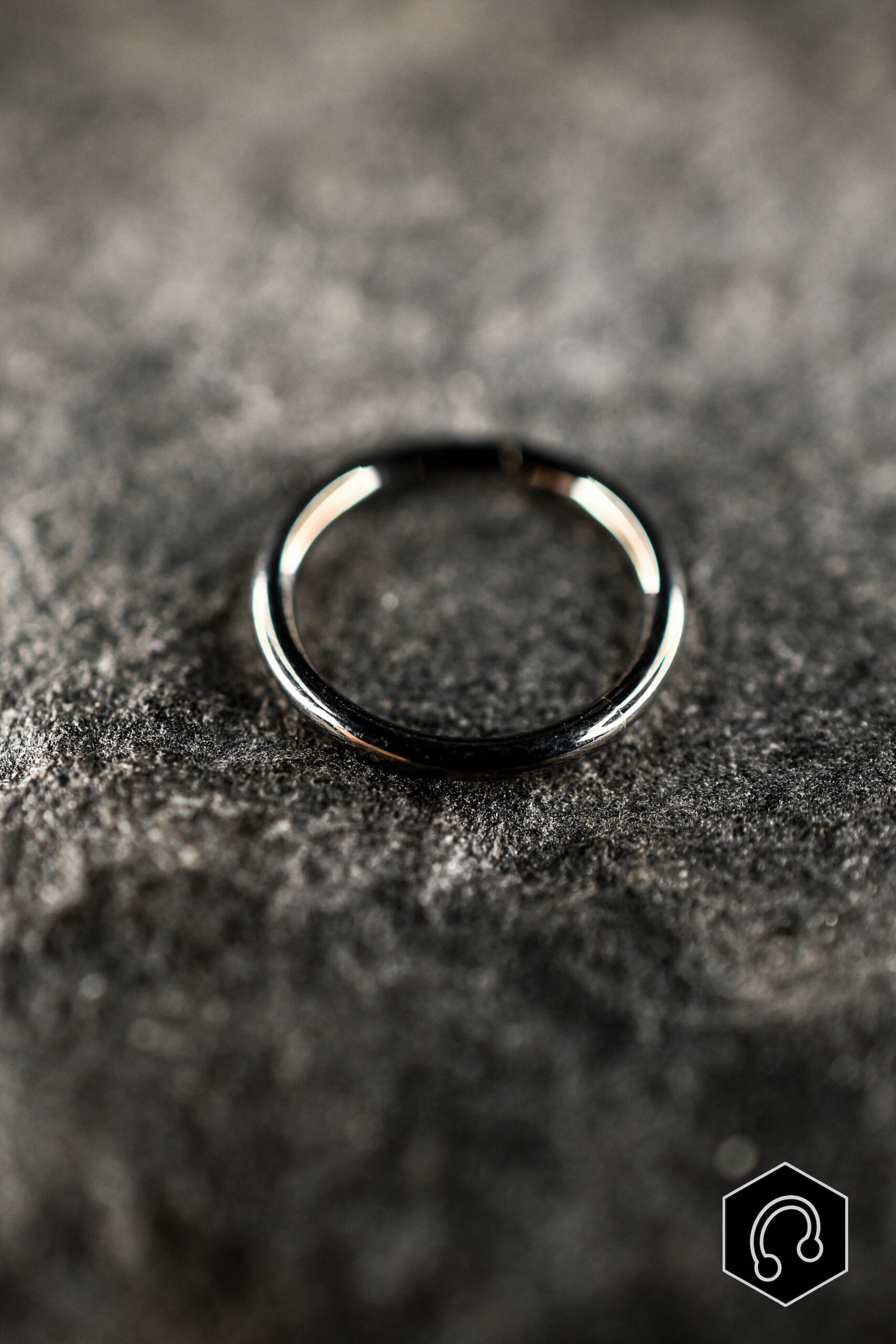 Anneau clicker titane 0.8 Essential