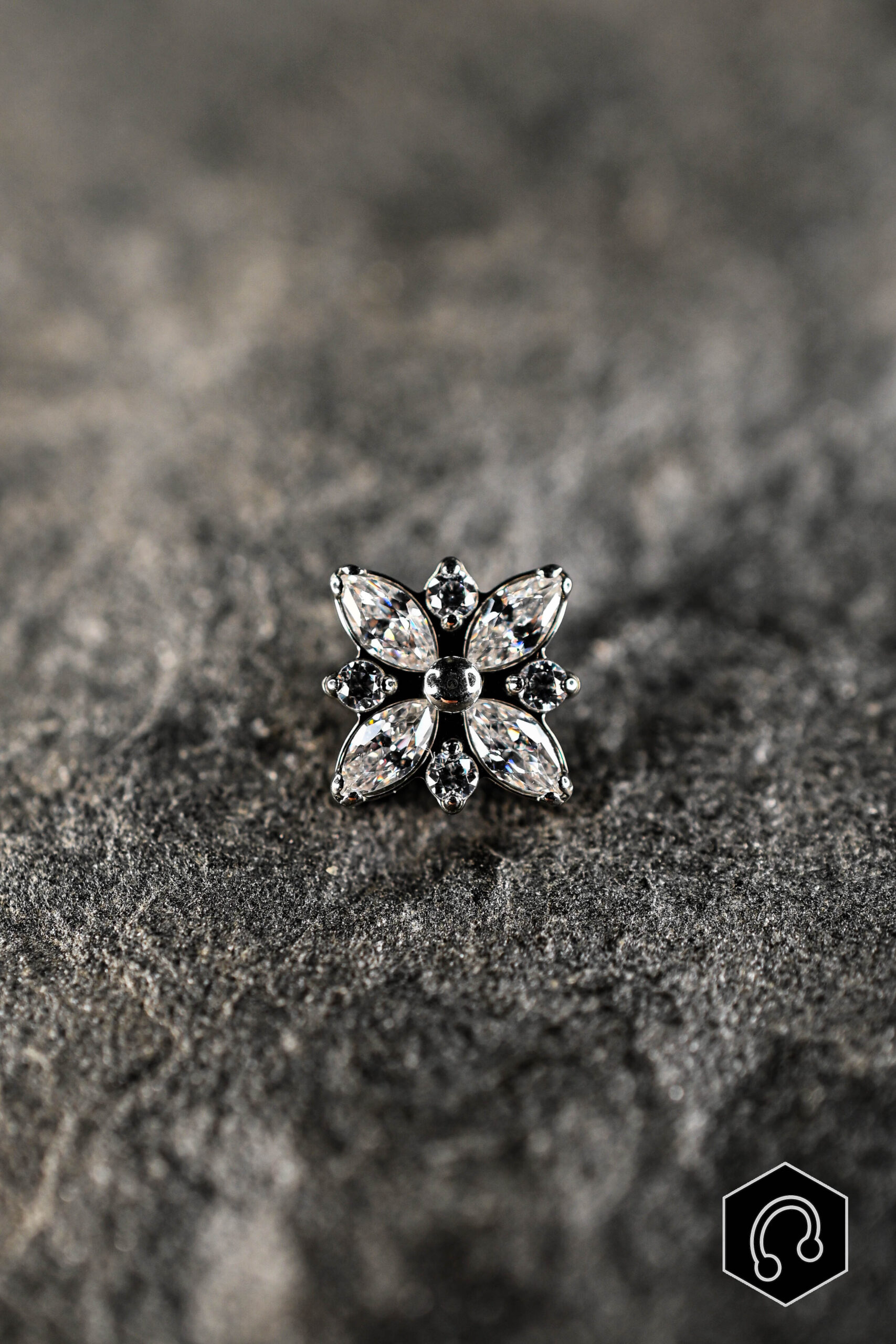 Labret Titane Crystal Bloom Moyen