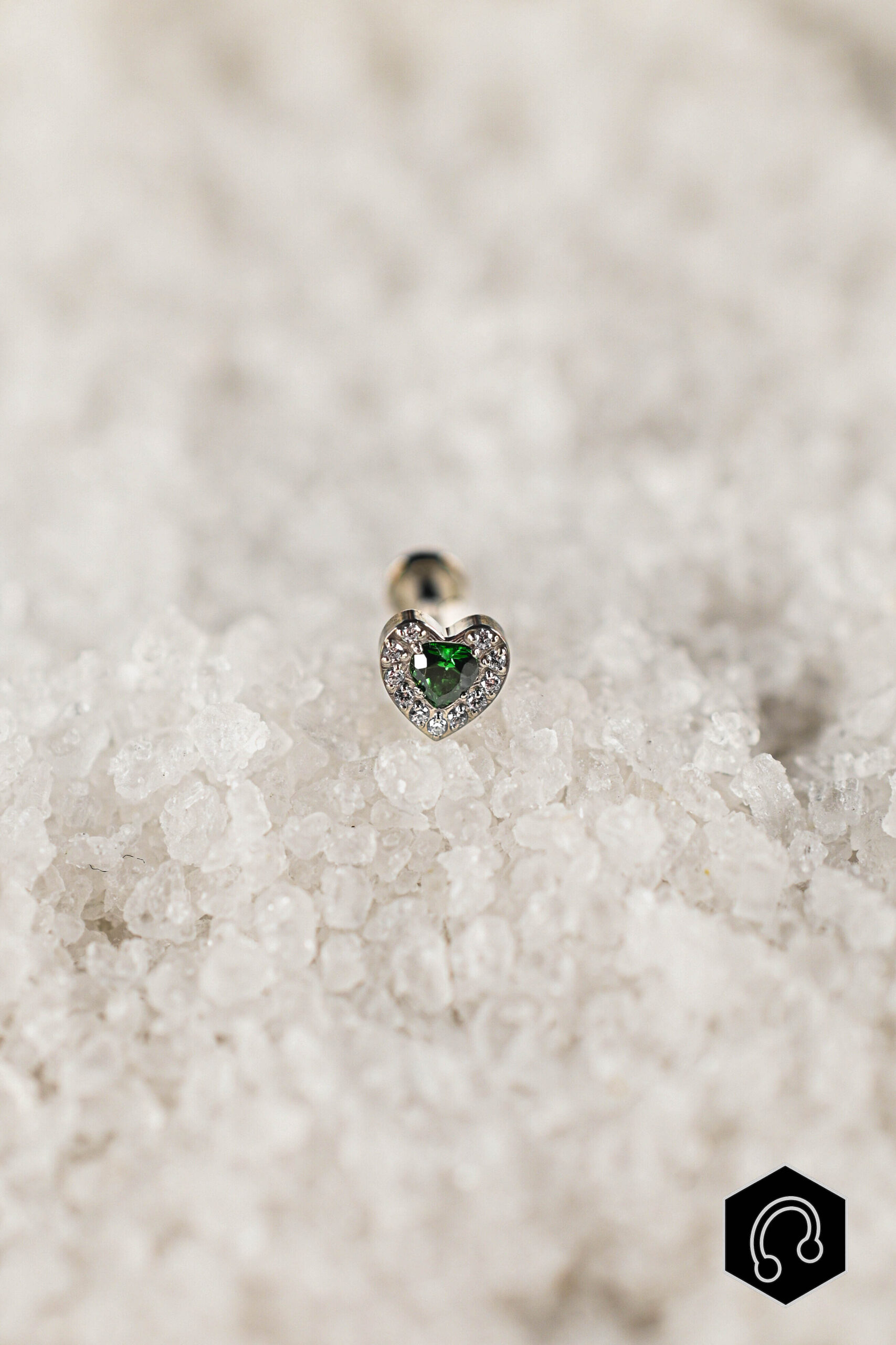 Labret Titane Green Heart Kiss