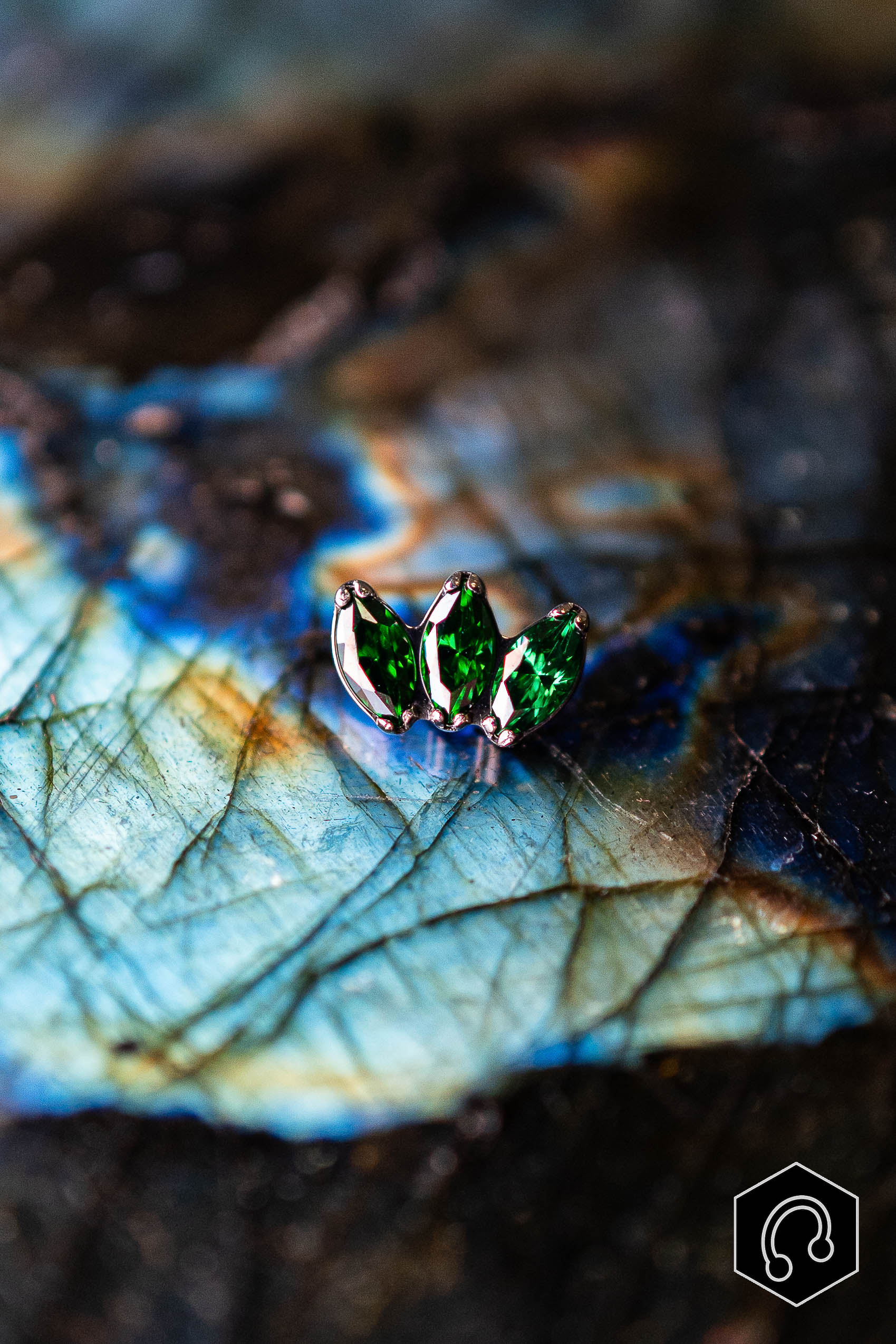 Labret Titane Vert Élégance Glow