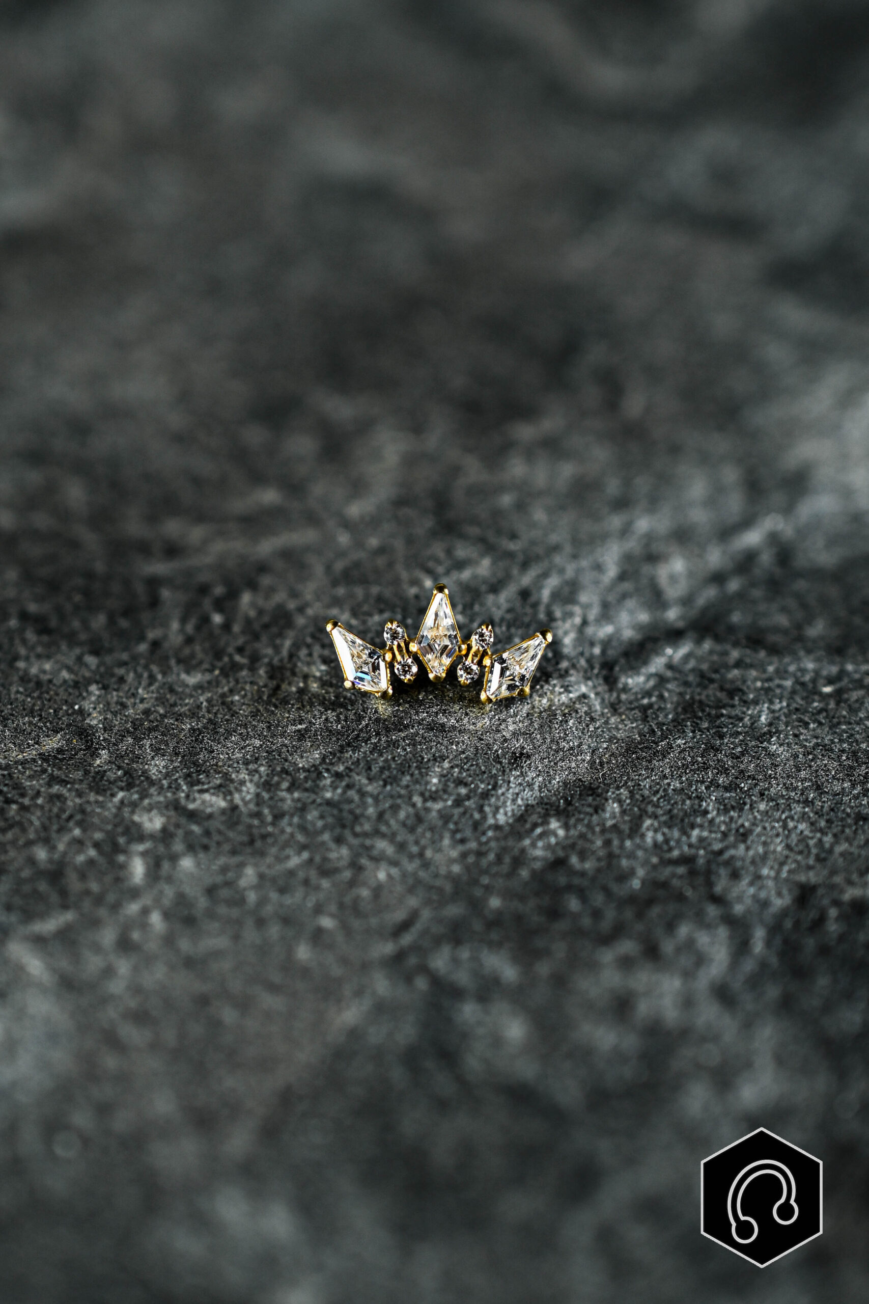 Labret Titane doré Crystal Crown