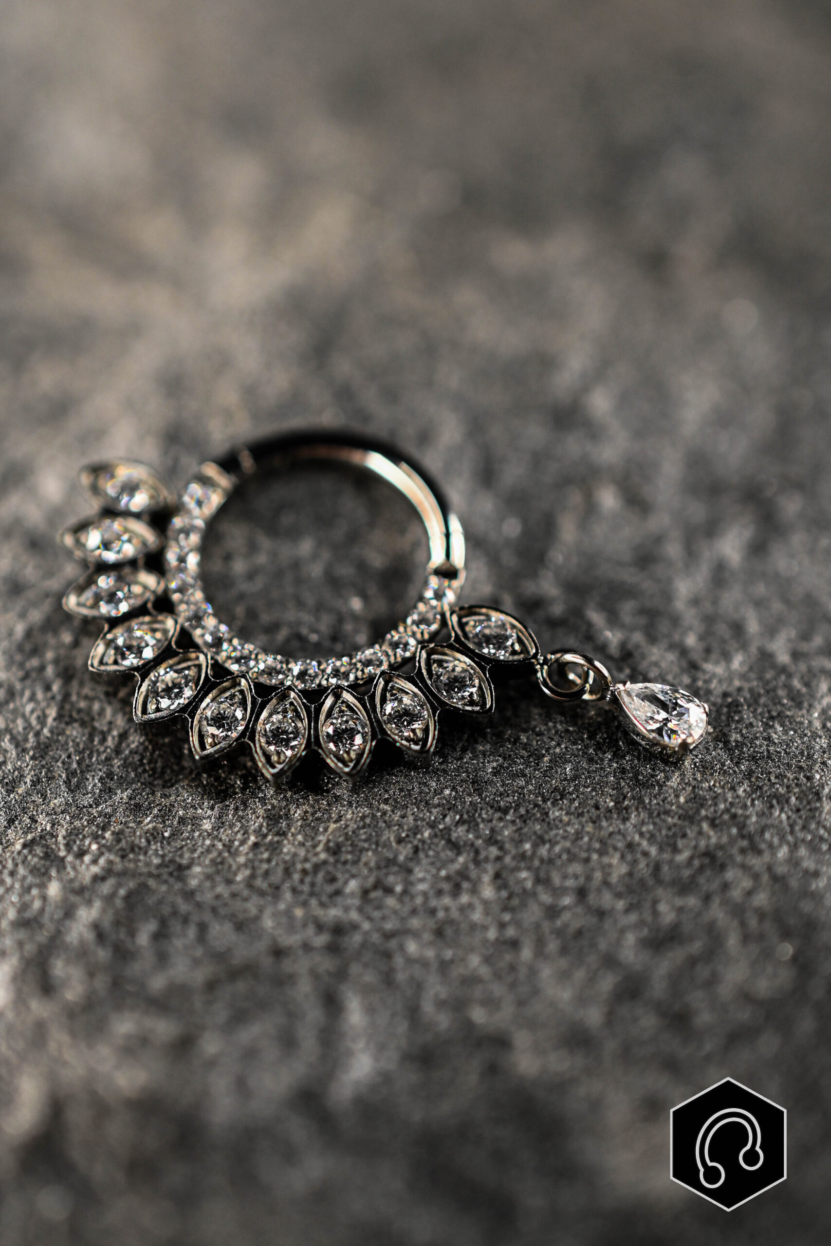 Anneau Clicker Titane Argenté Elysia