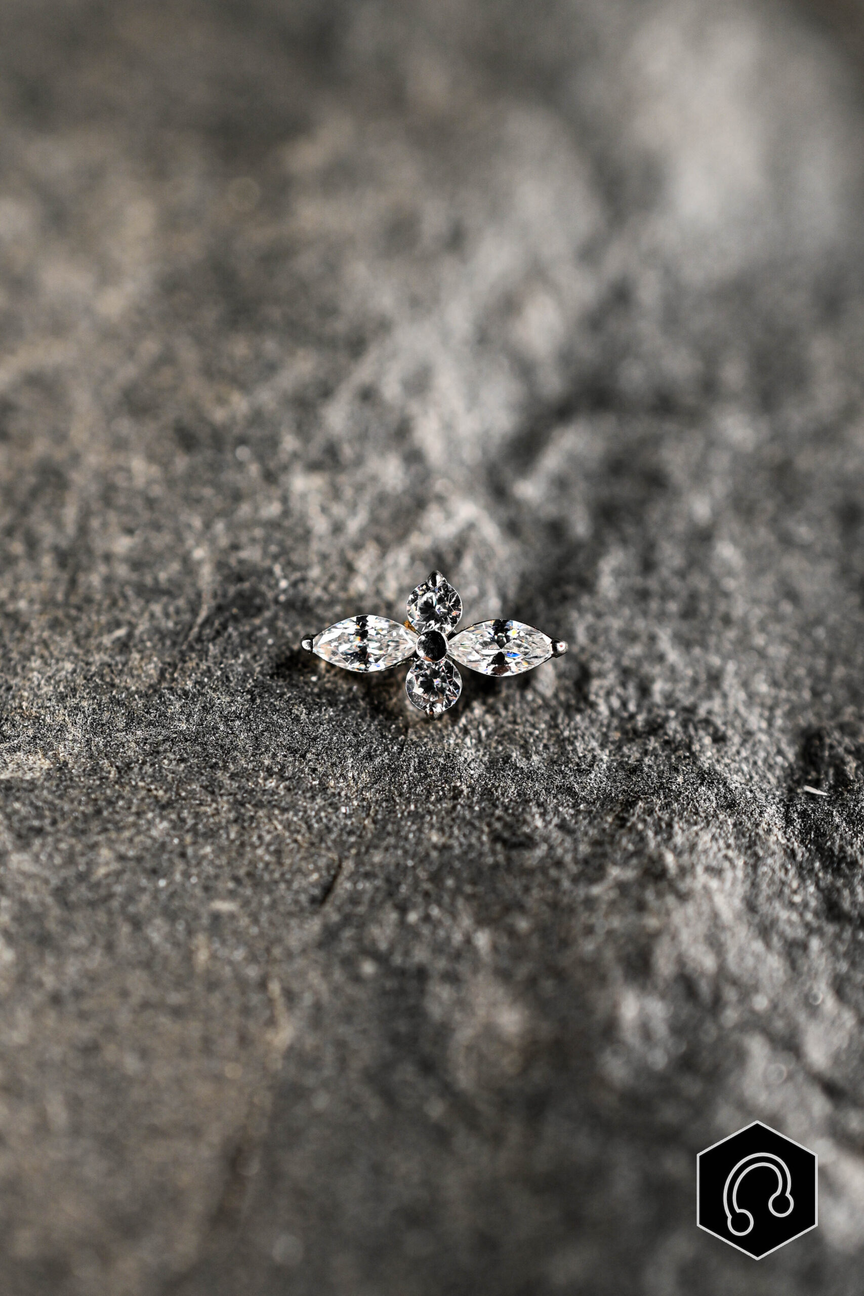 Labret Titane Crystal Céleste Moyen