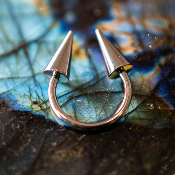 Fer à cheval argenté Spike L