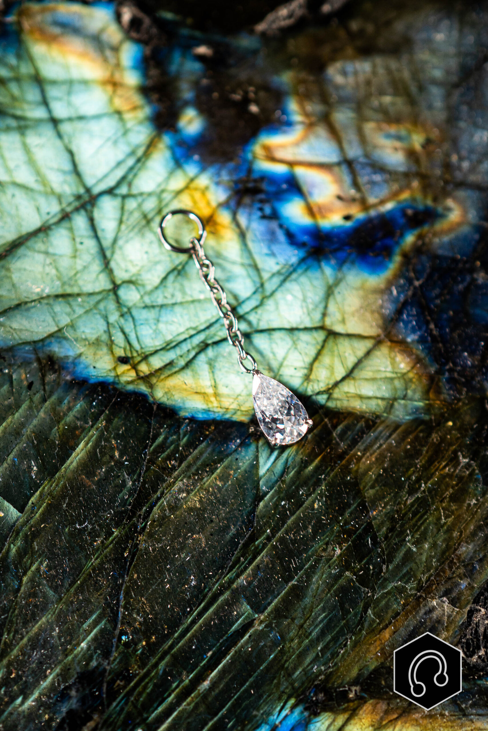 Charm Titane Argenté Crystal Tear