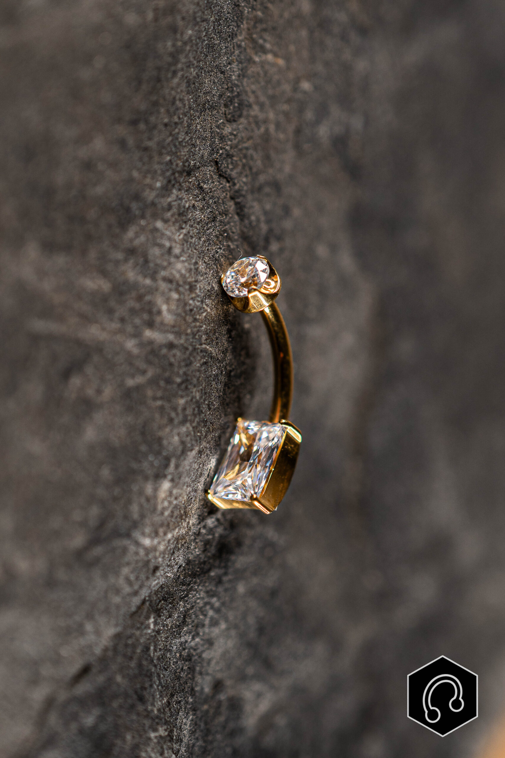 Banane Nombril Titane Doré Gem Drops