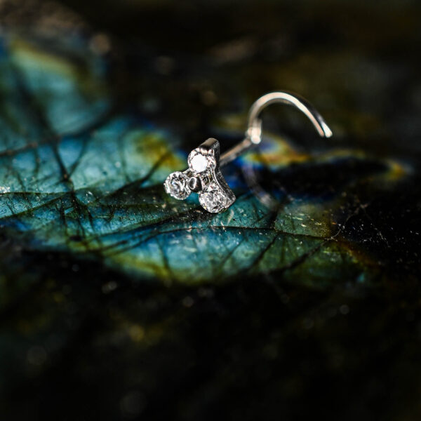 Stud titane argenté Trinova