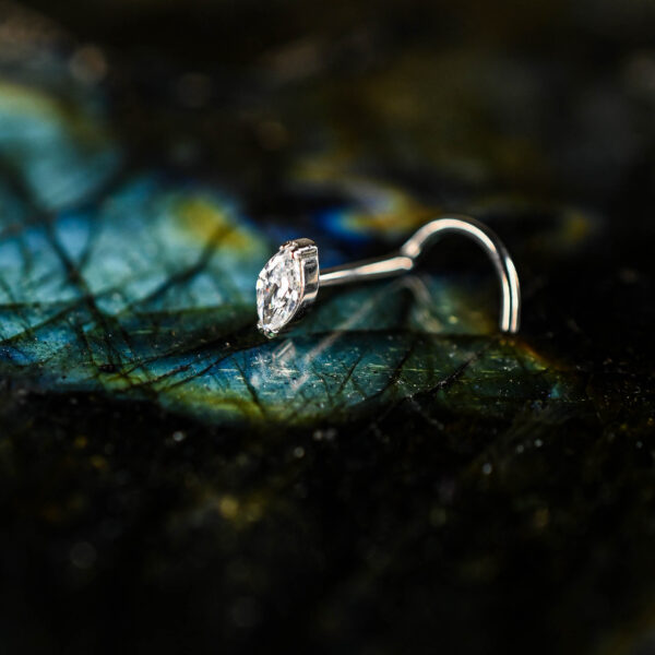 Stud argenté Marquise Shine