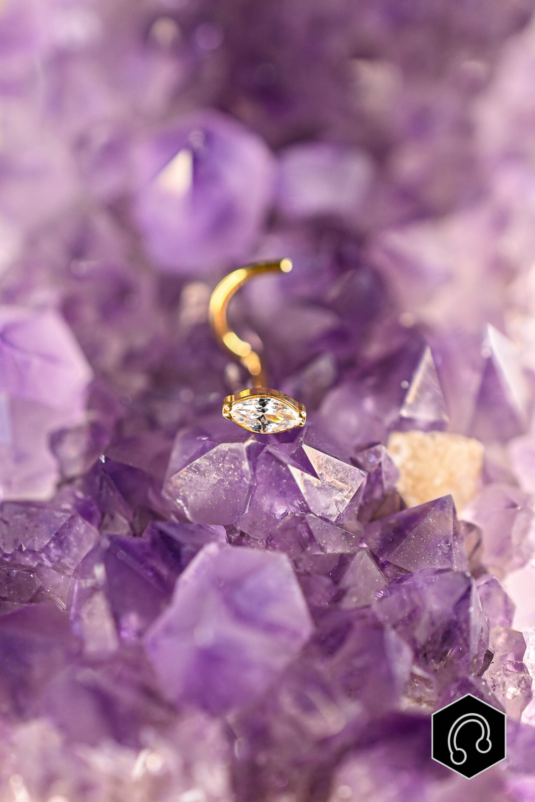 Stud doré Marquise Shine