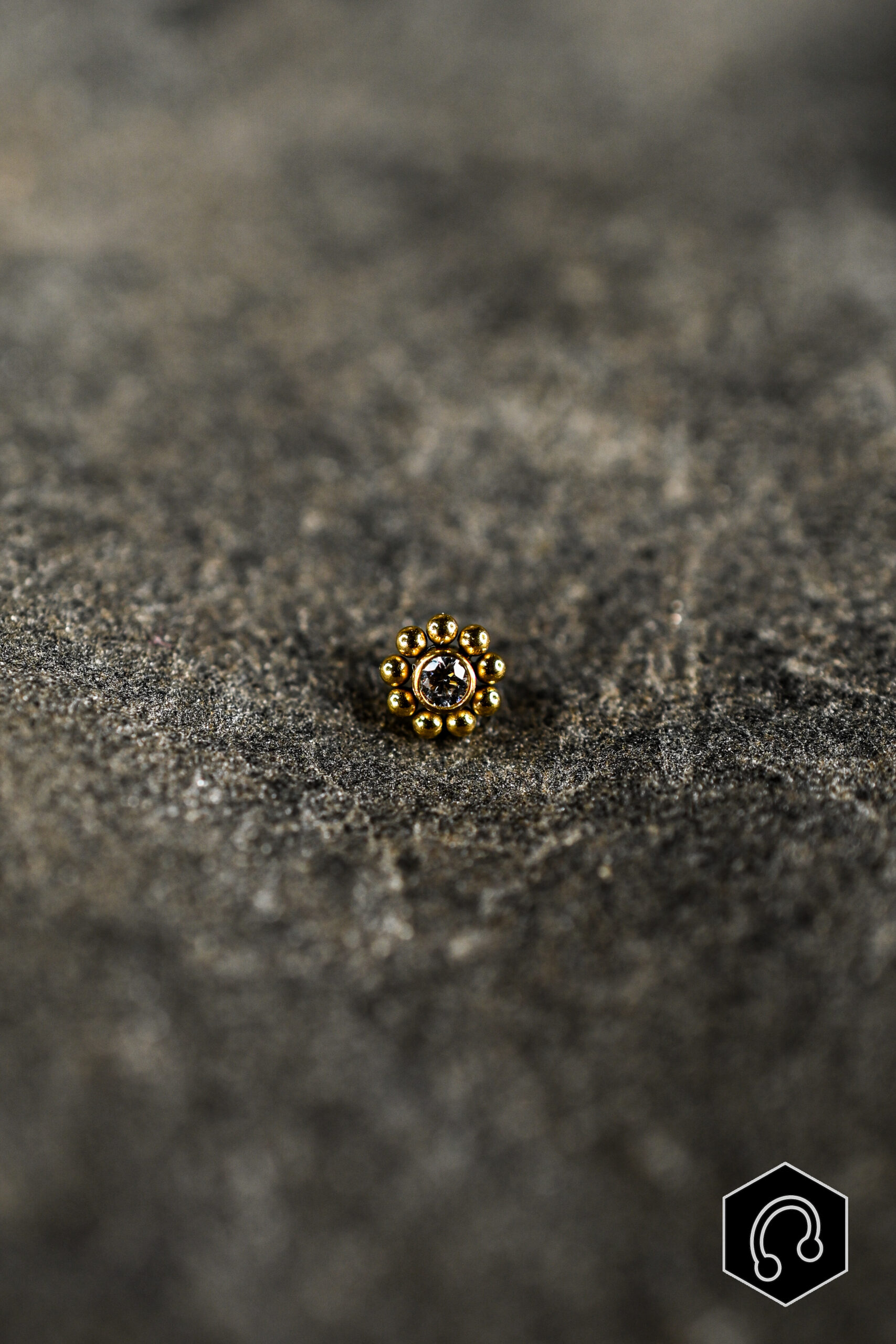 Labret Titane Doré Bloom Light