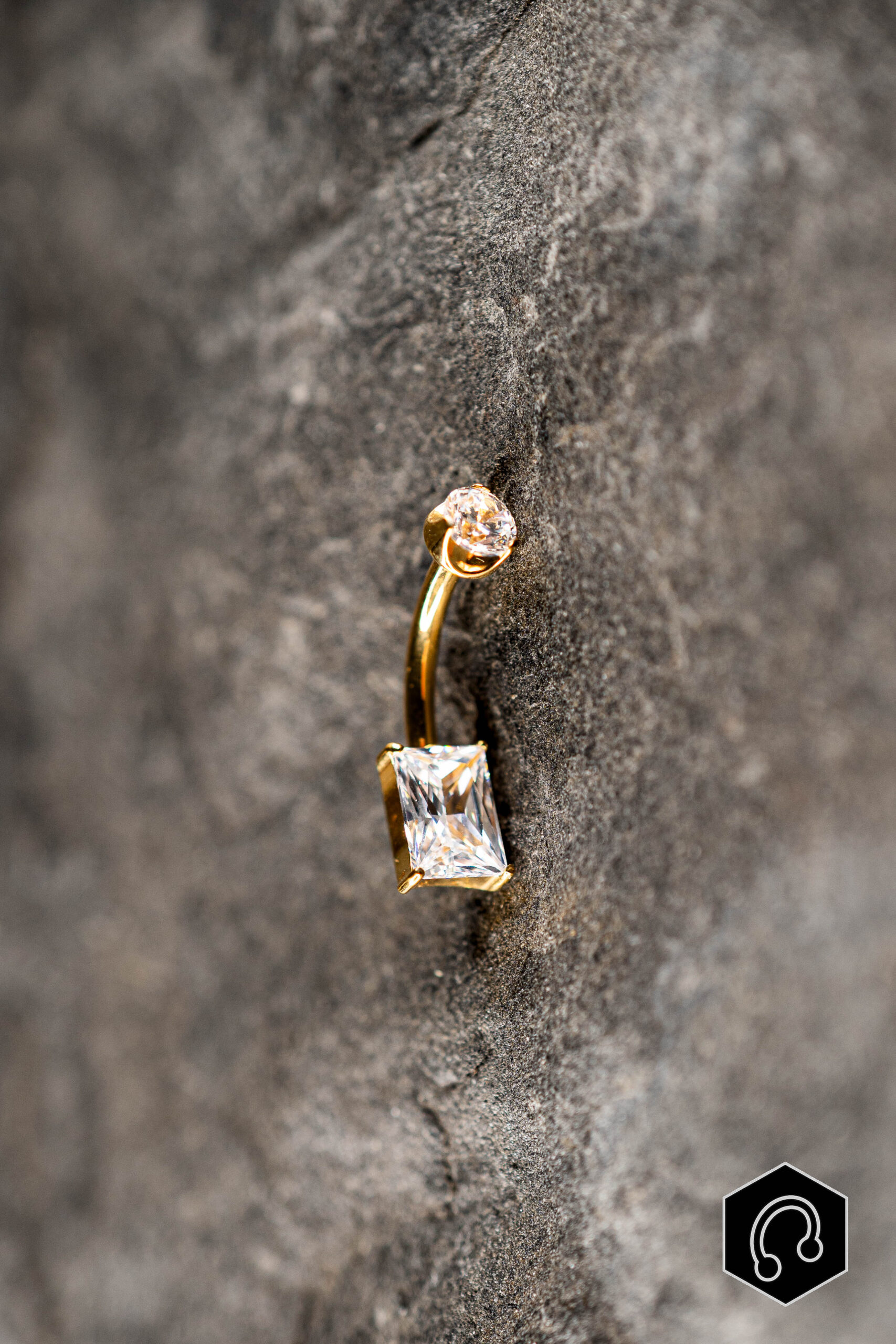 Banane Nombril Titane Doré Gem Drops