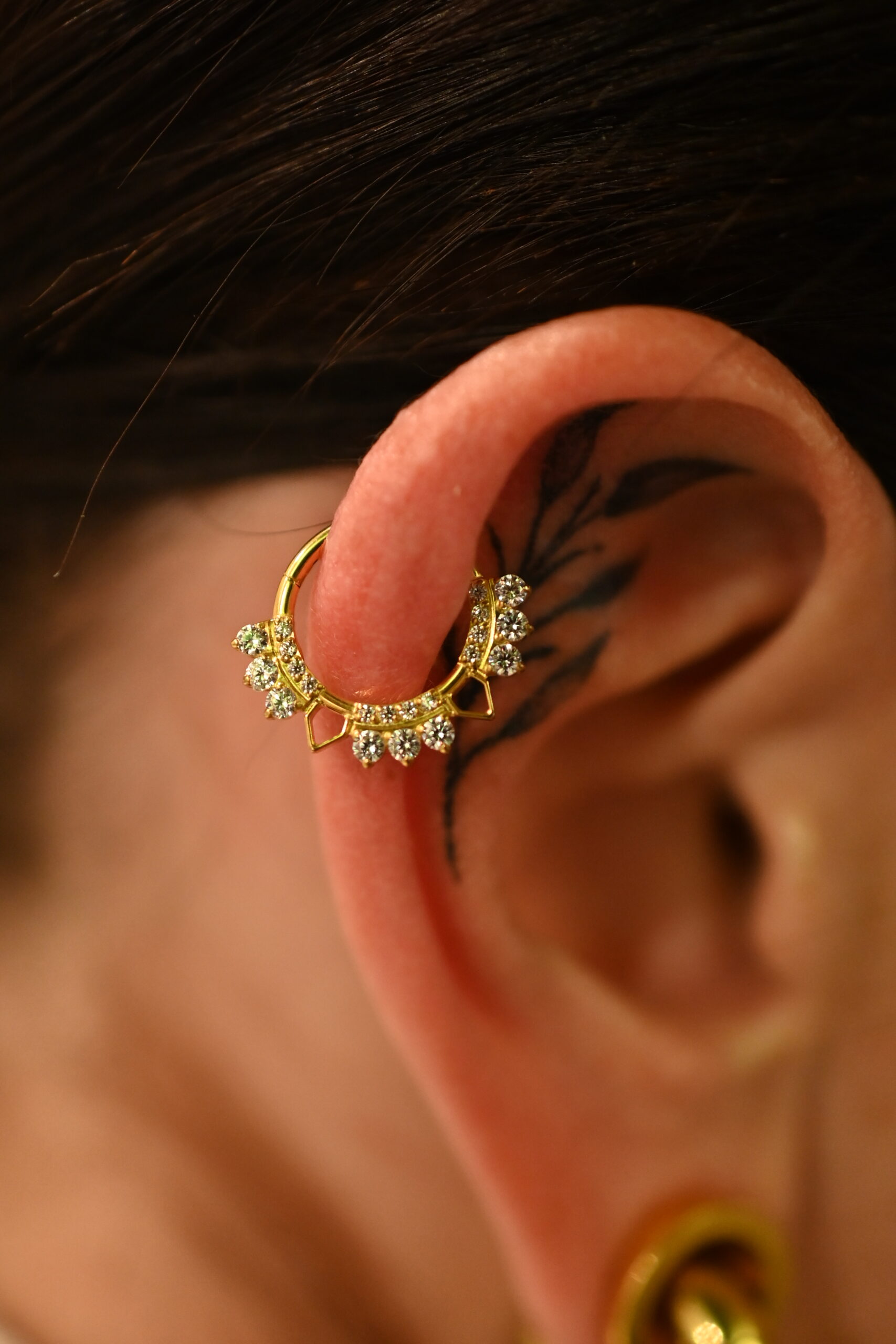 Anneau Clicker Titane Doré Diamond Grace