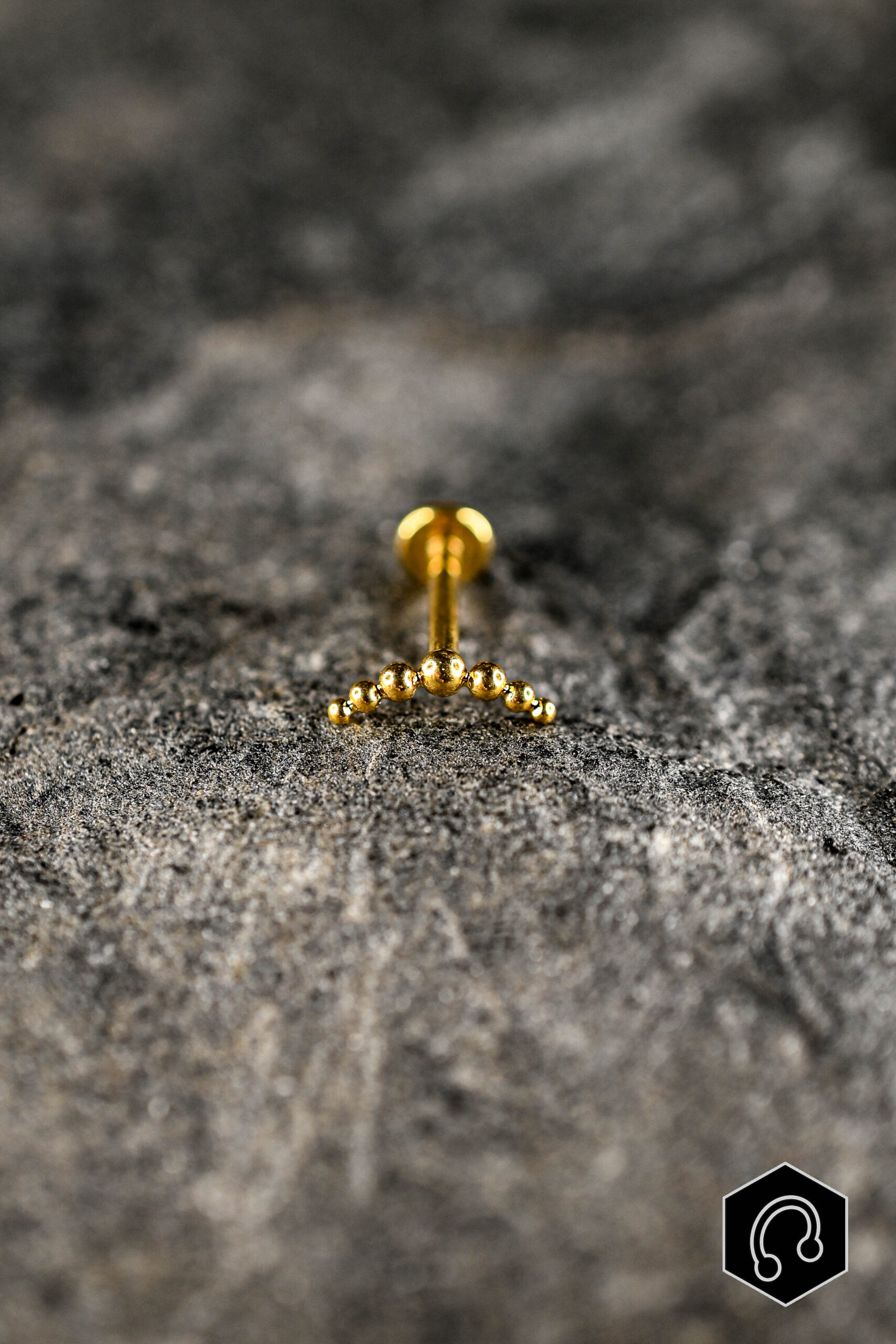 Labret Titane Doré Tiny Arc