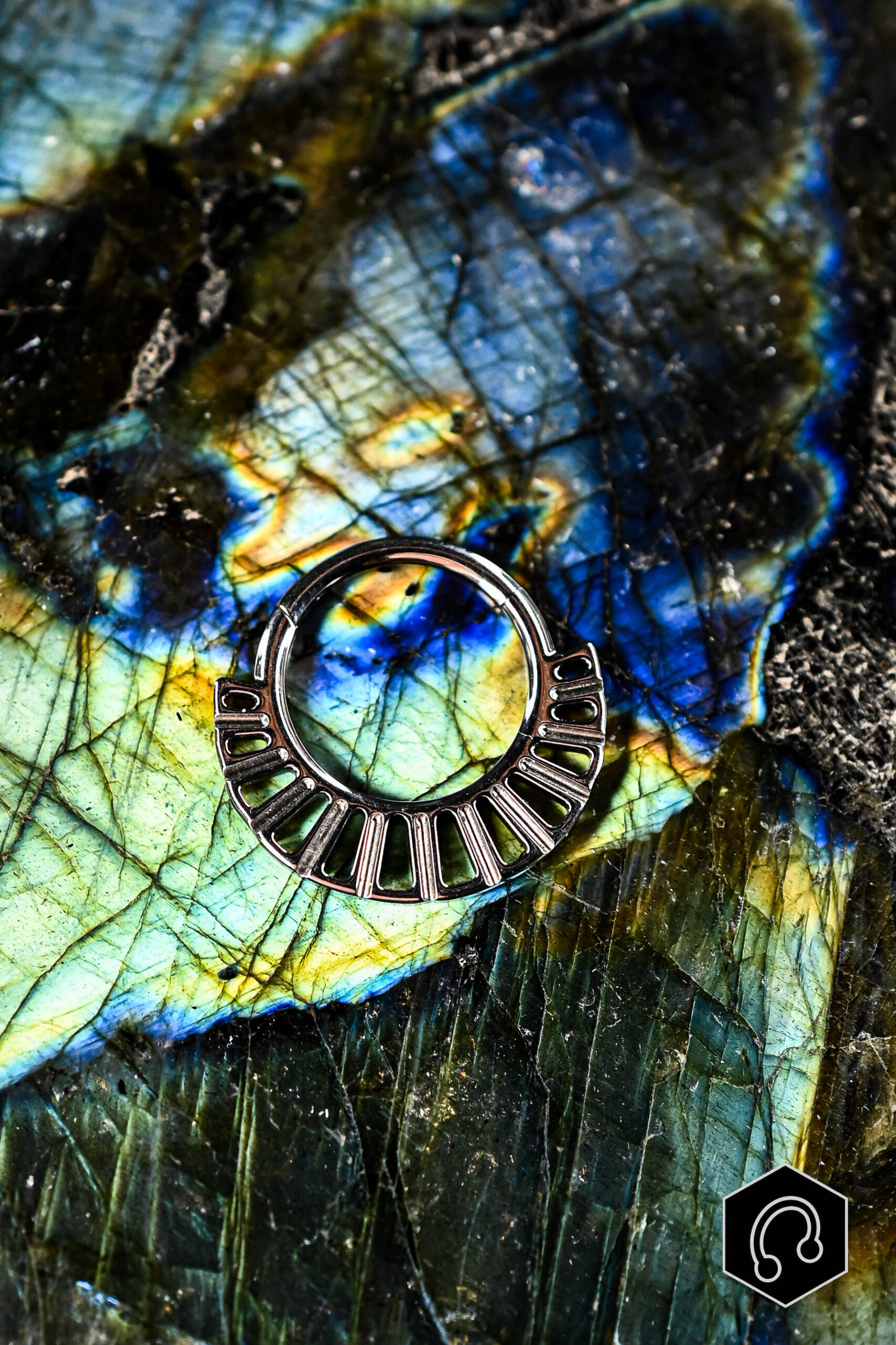 Anneau Clicker Argenté Solar Crest