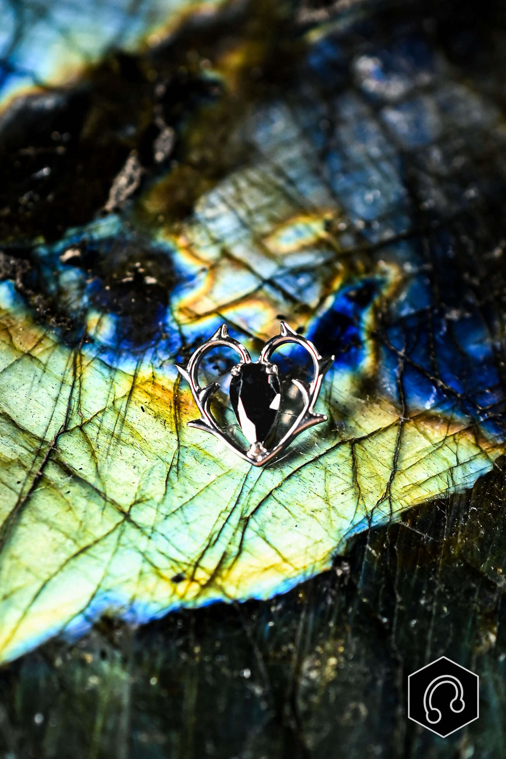 Labret Titane Black Thorned Heart
