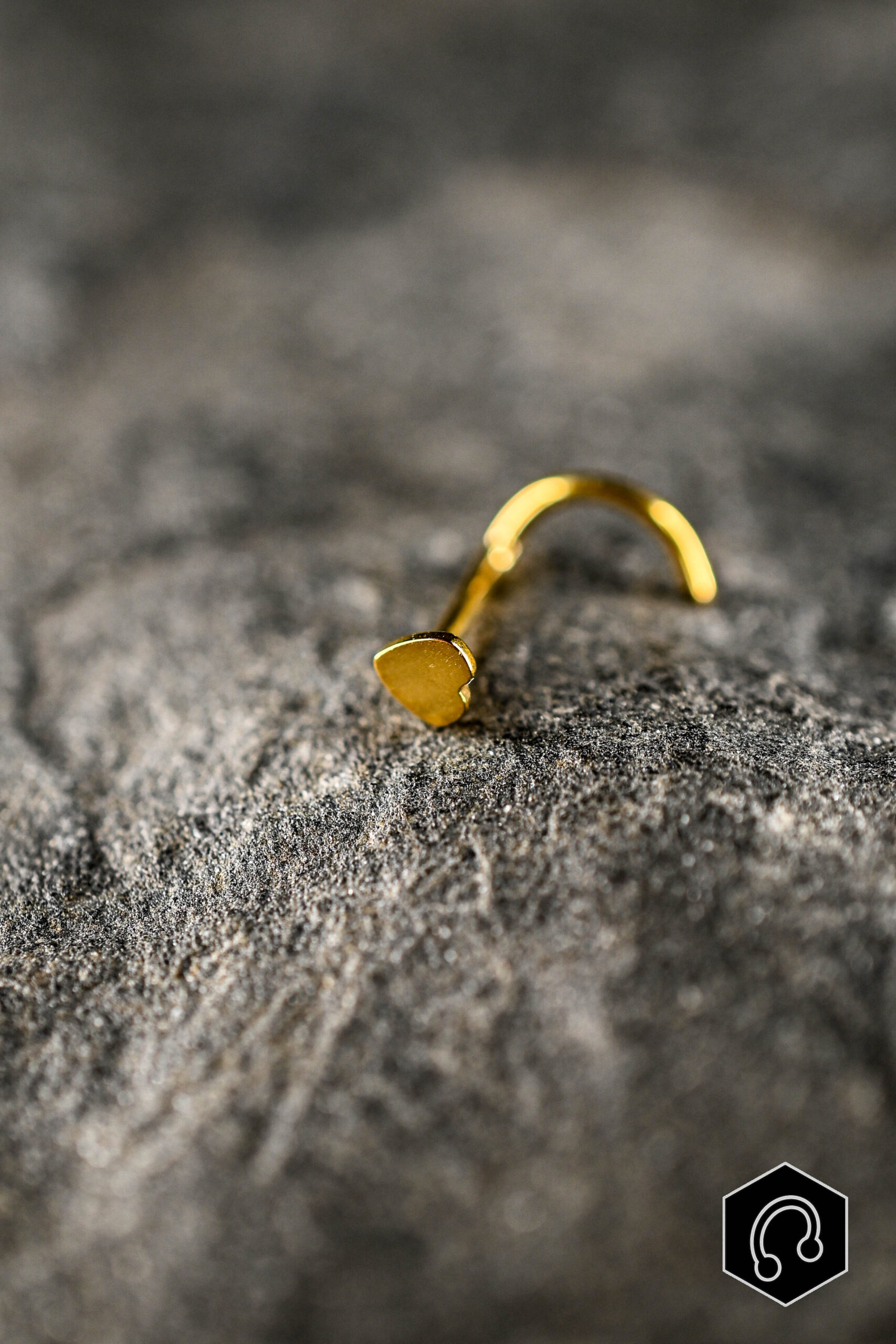 Stud Doré Sweet Heart Glow