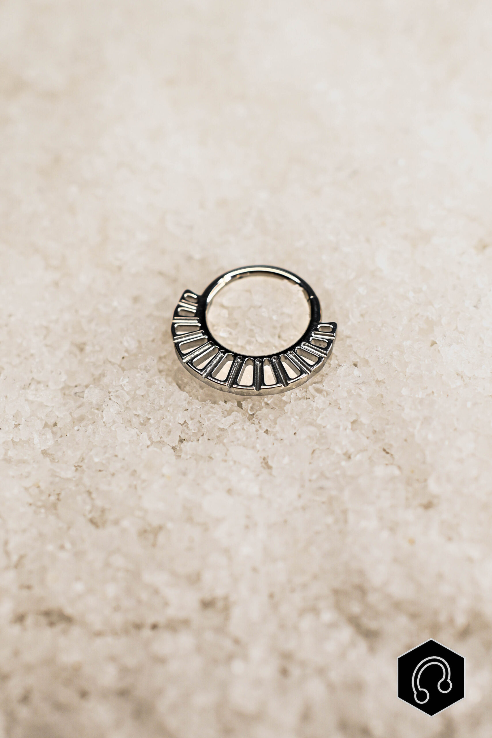 Anneau Clicker Argenté Solar Crest