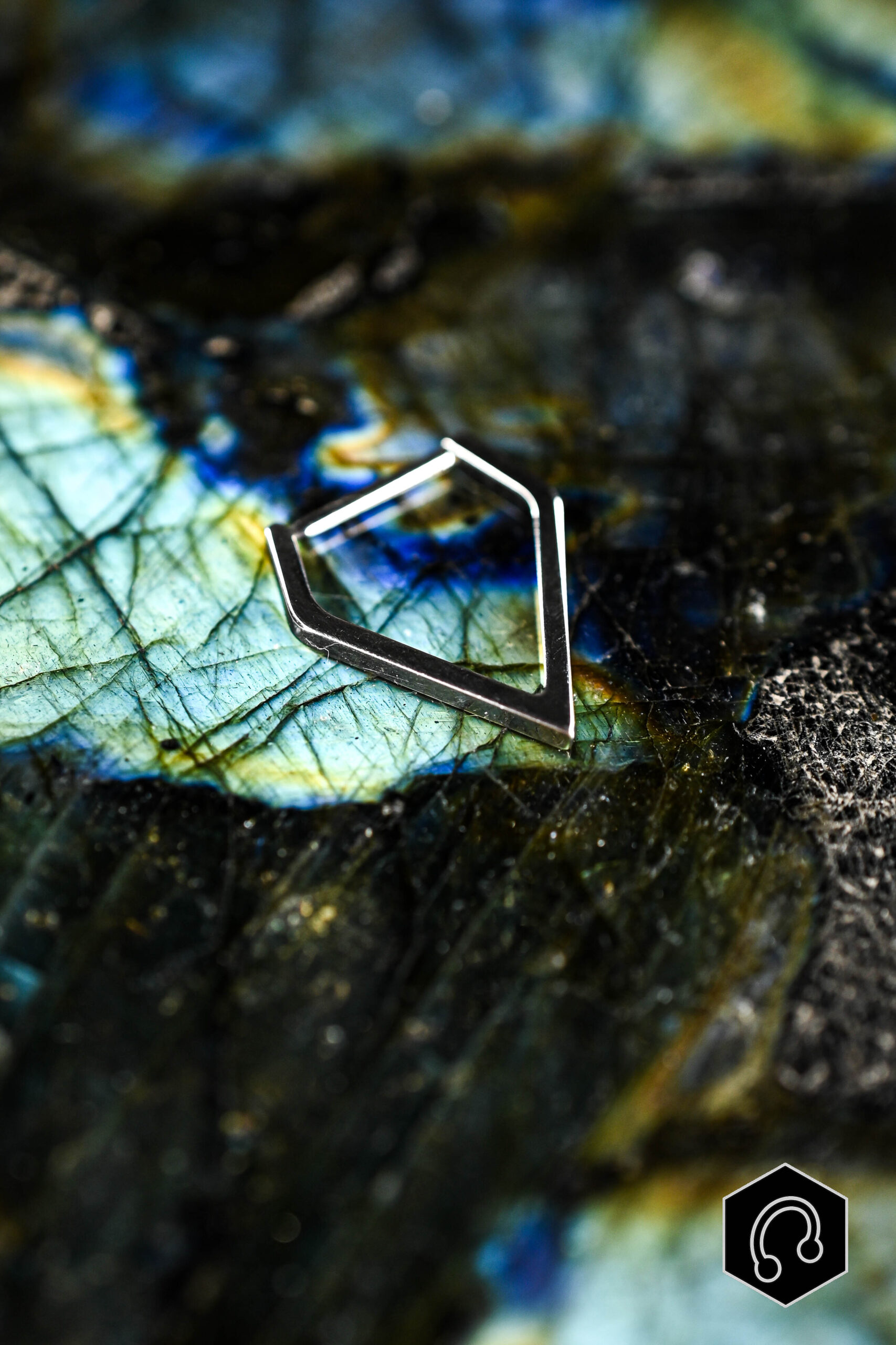 Anneau Titane Argenté Arrowline