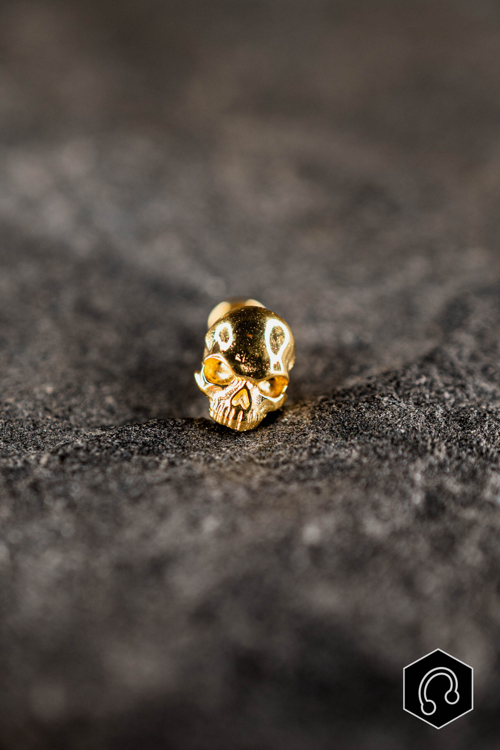 Labret Titane Doré Skull Aura