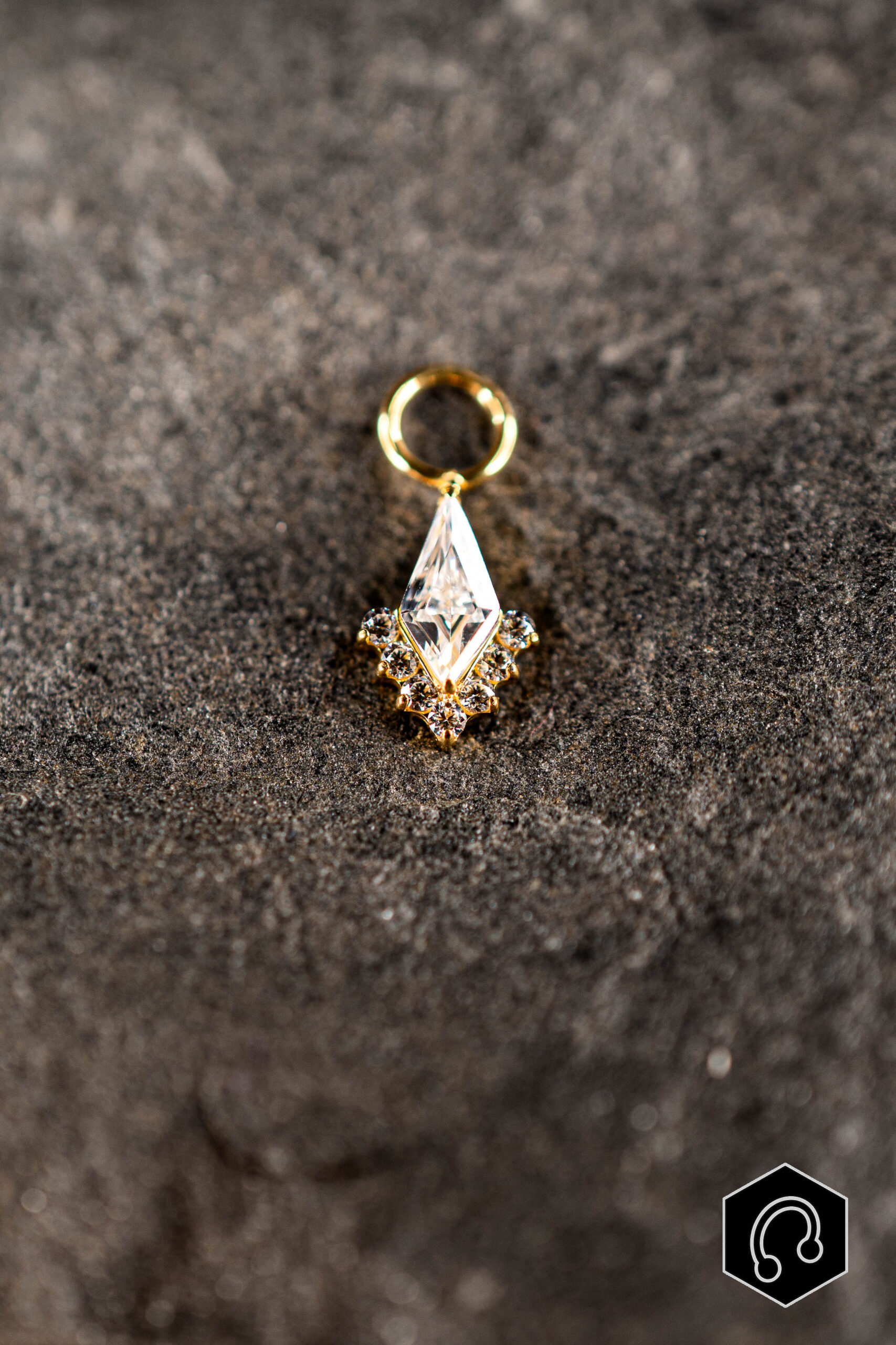 Charm Titane Doré Elmyra Drop