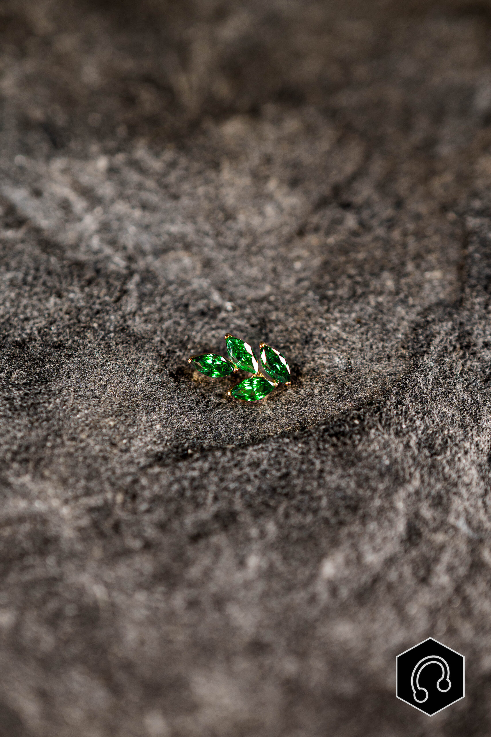 Labret titane doré Crystal Leaf Vert