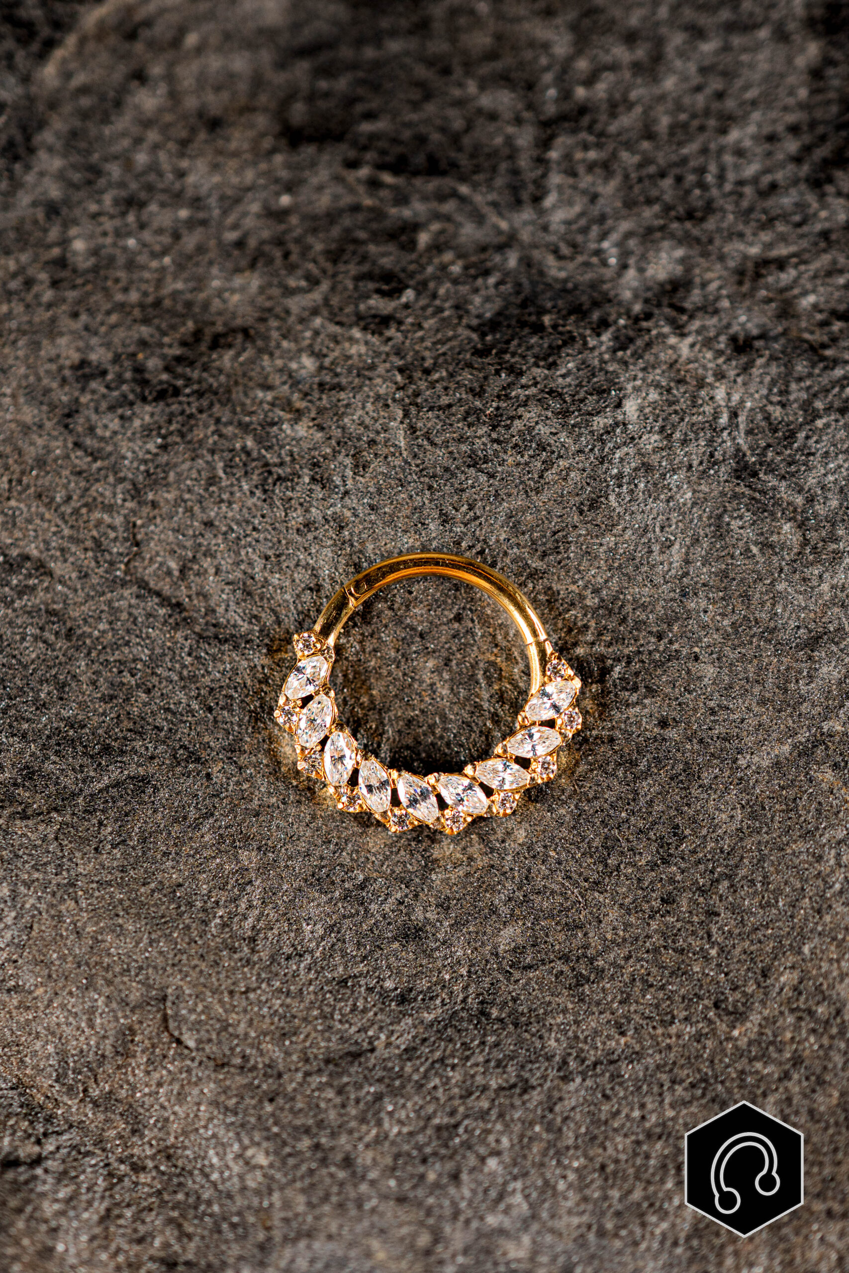 Anneau Clicker Doré Velora Crown